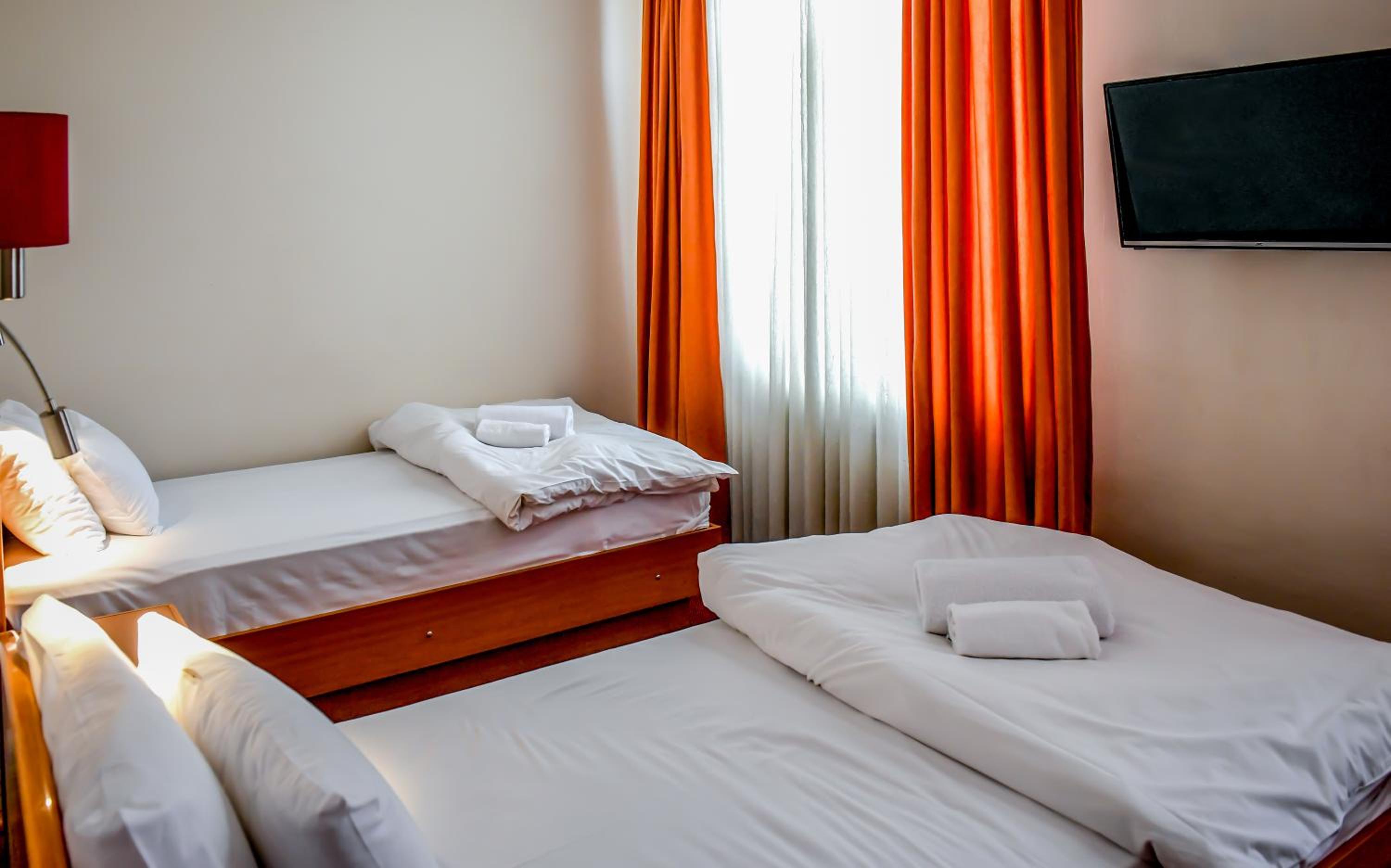 Triple Room photo 2