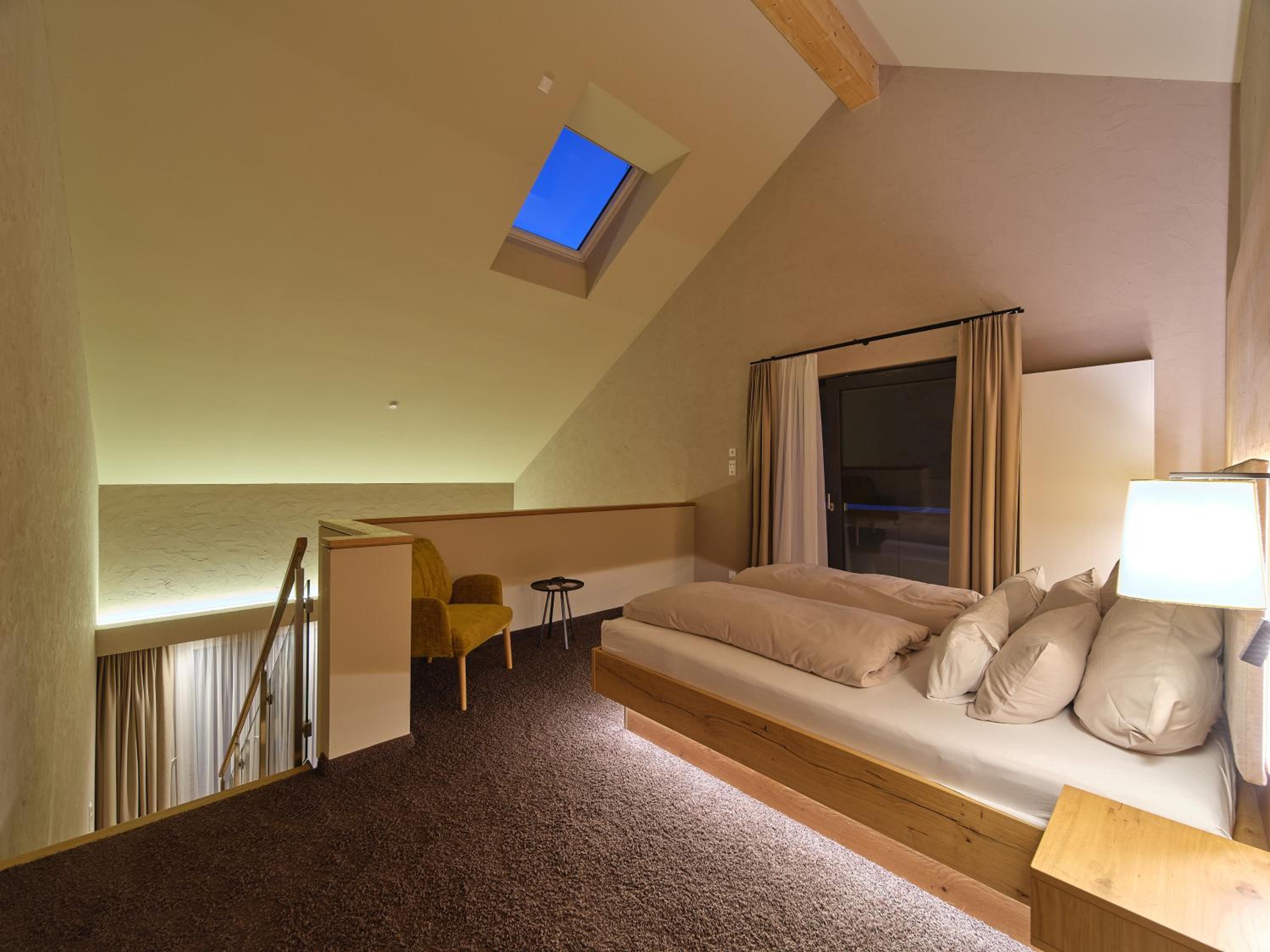 Two-Bedroom Suite - Photo 5