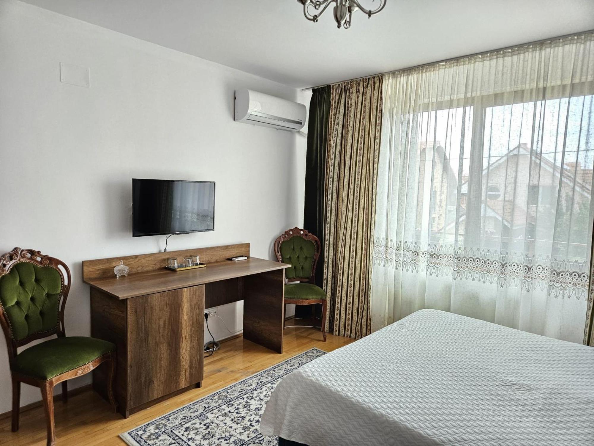 Triple Room with Shower
