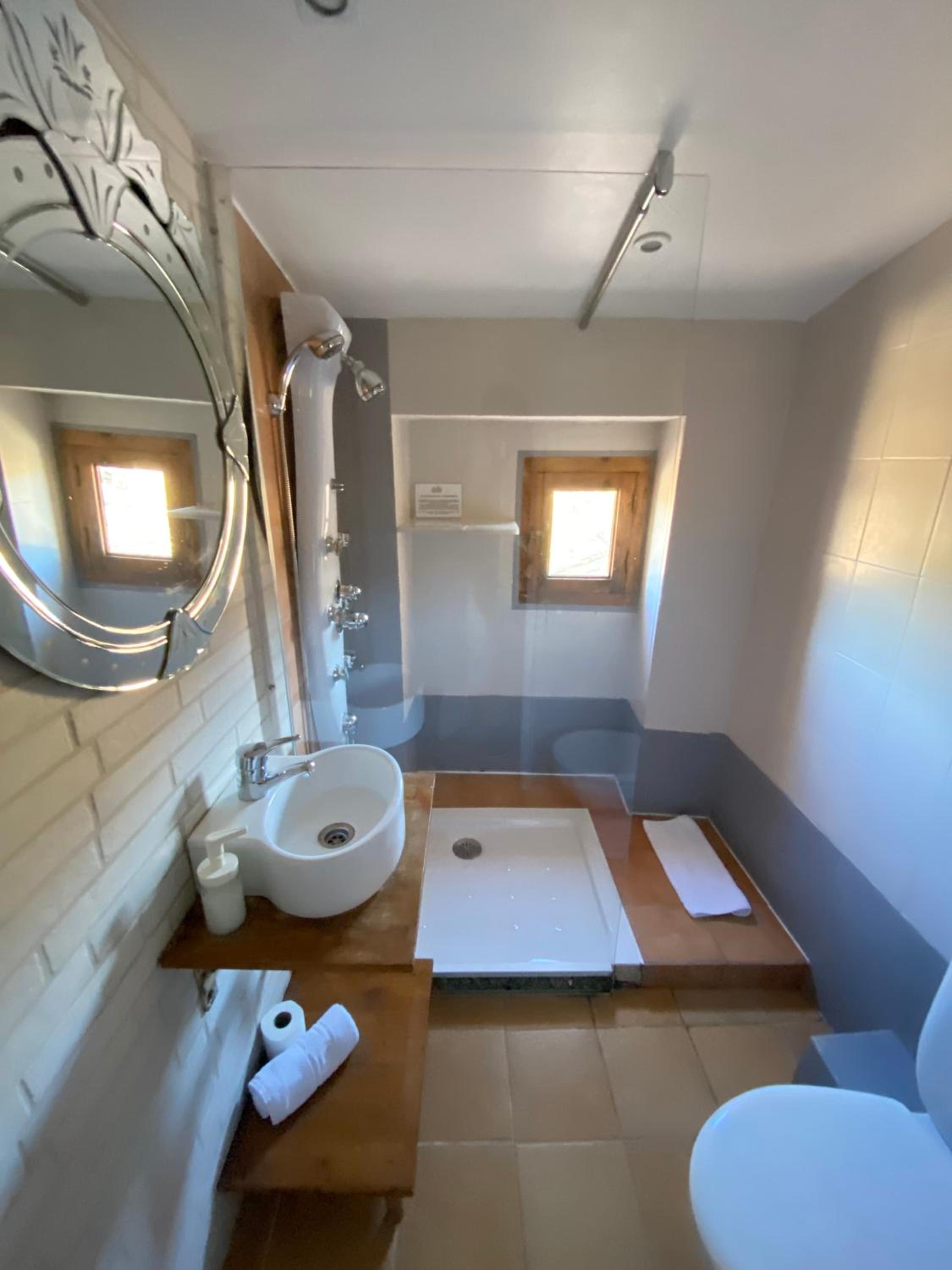 Double Room - Photo 5