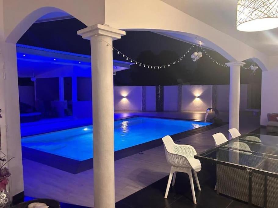 Three-Bedroom Villa photo 1