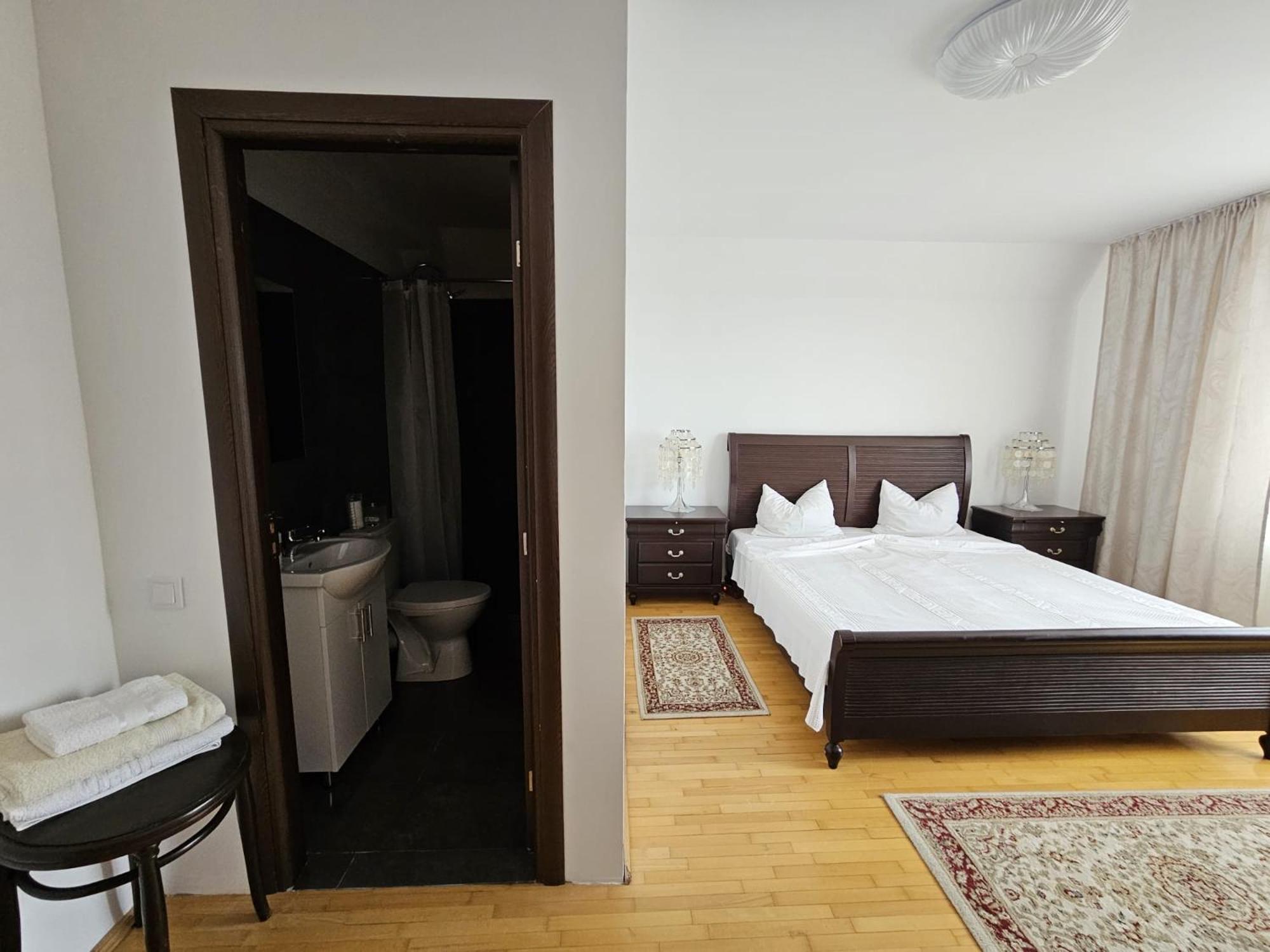Triple Room with Bath