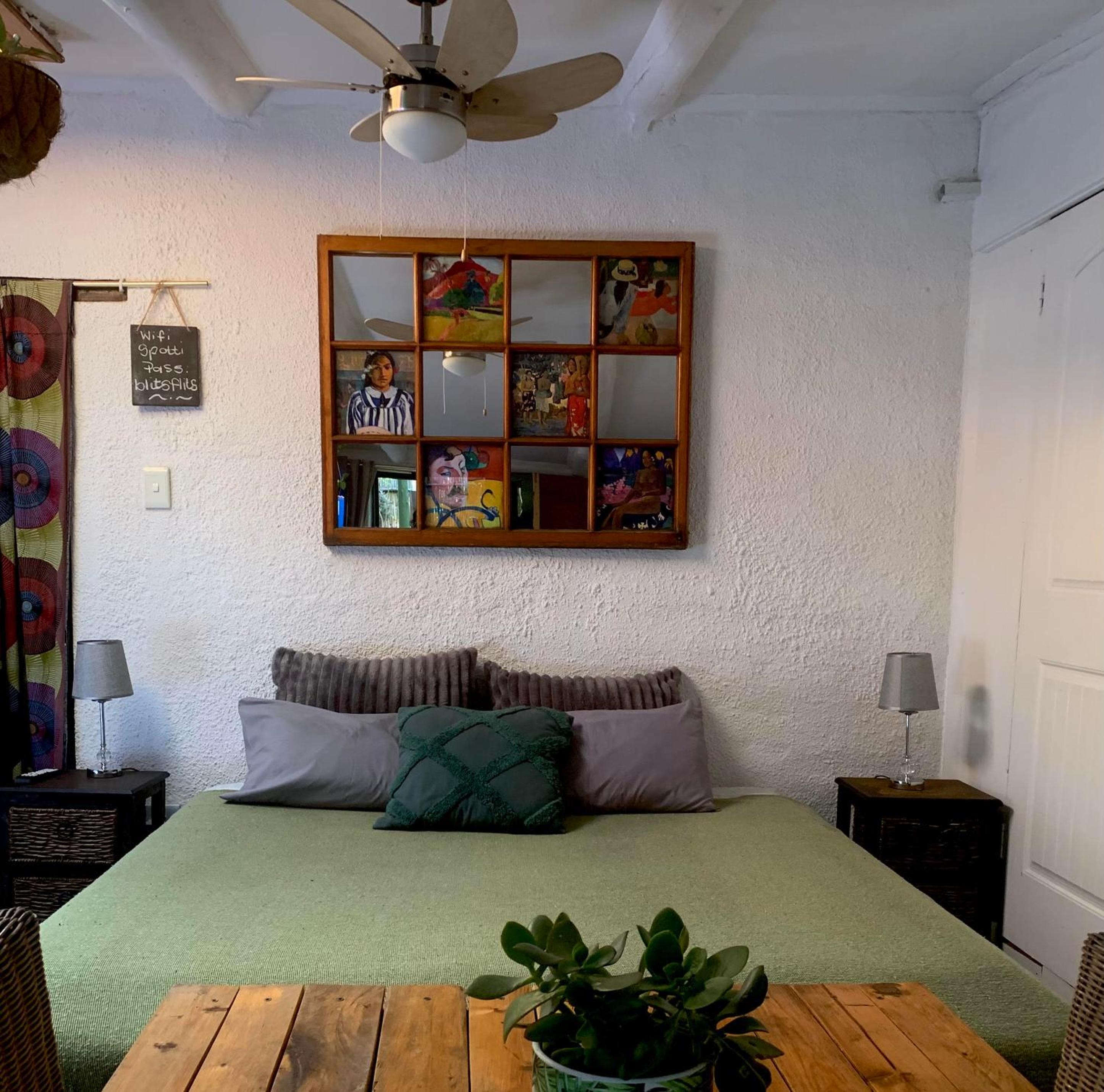 Deluxe Double Room (2 Adults + 1 Child) - Photo 1