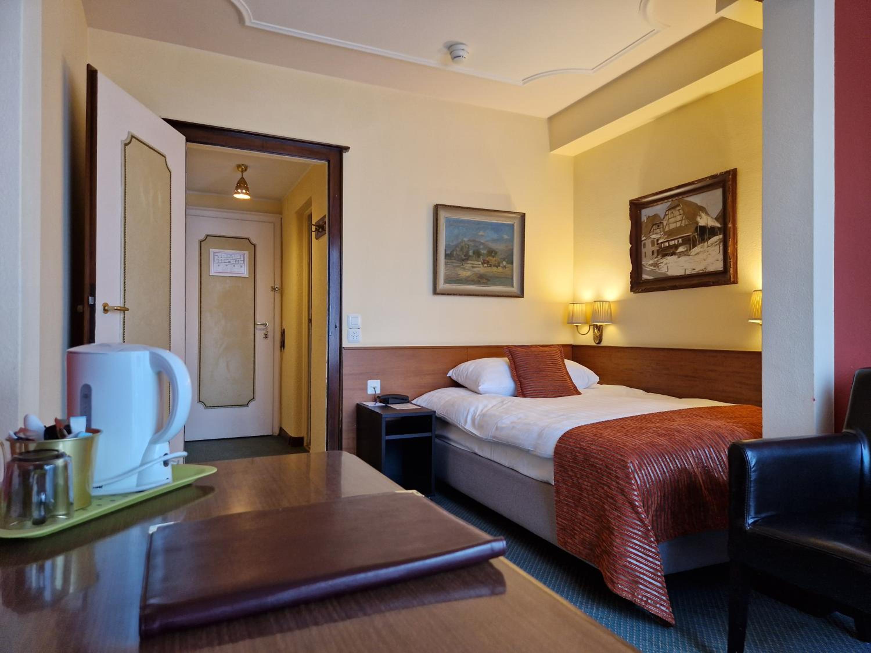 Standard Single Room