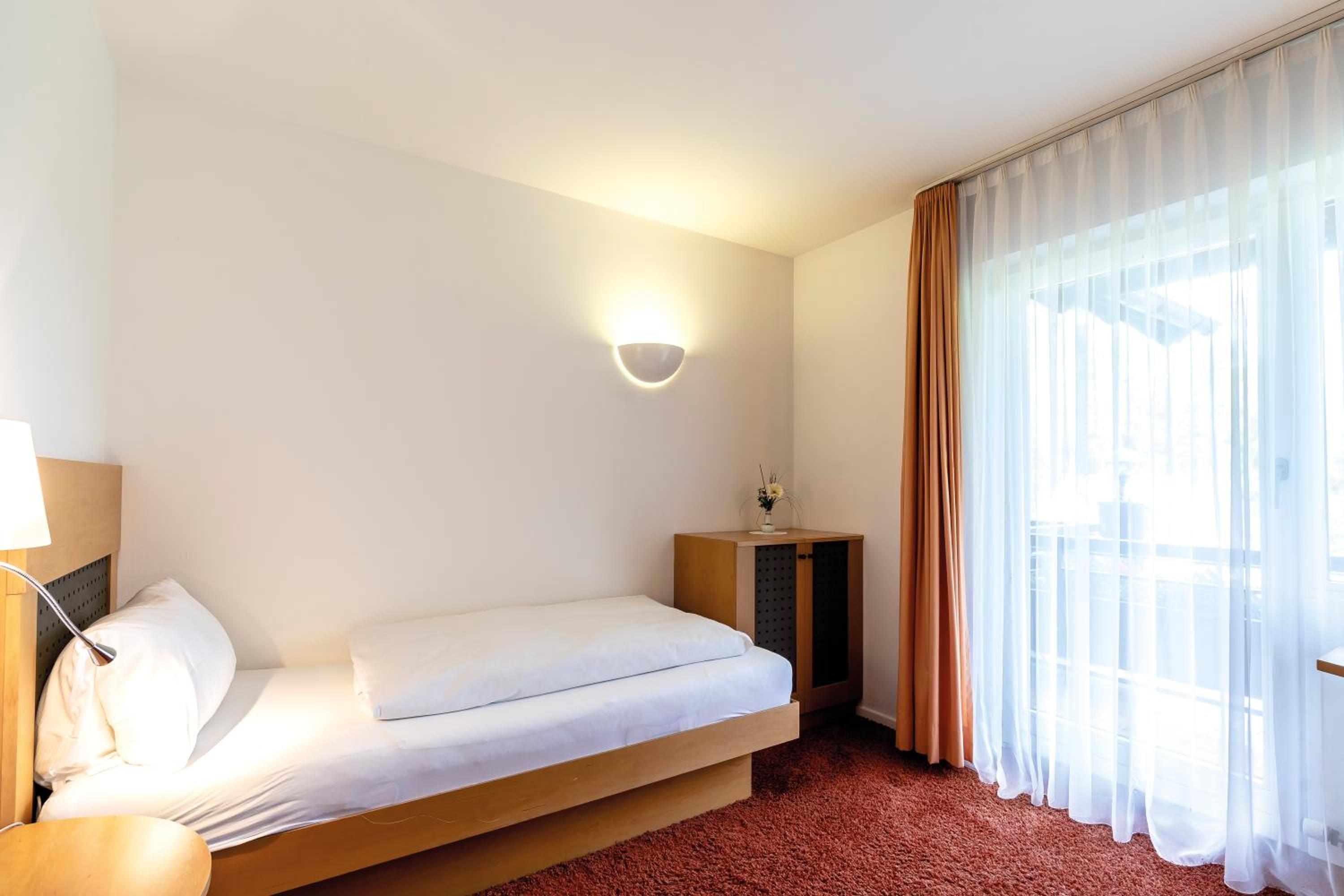 Budget Single Room photo 3