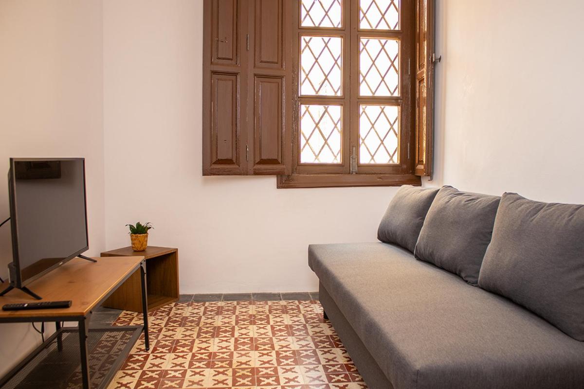 Estudio con sofá cama