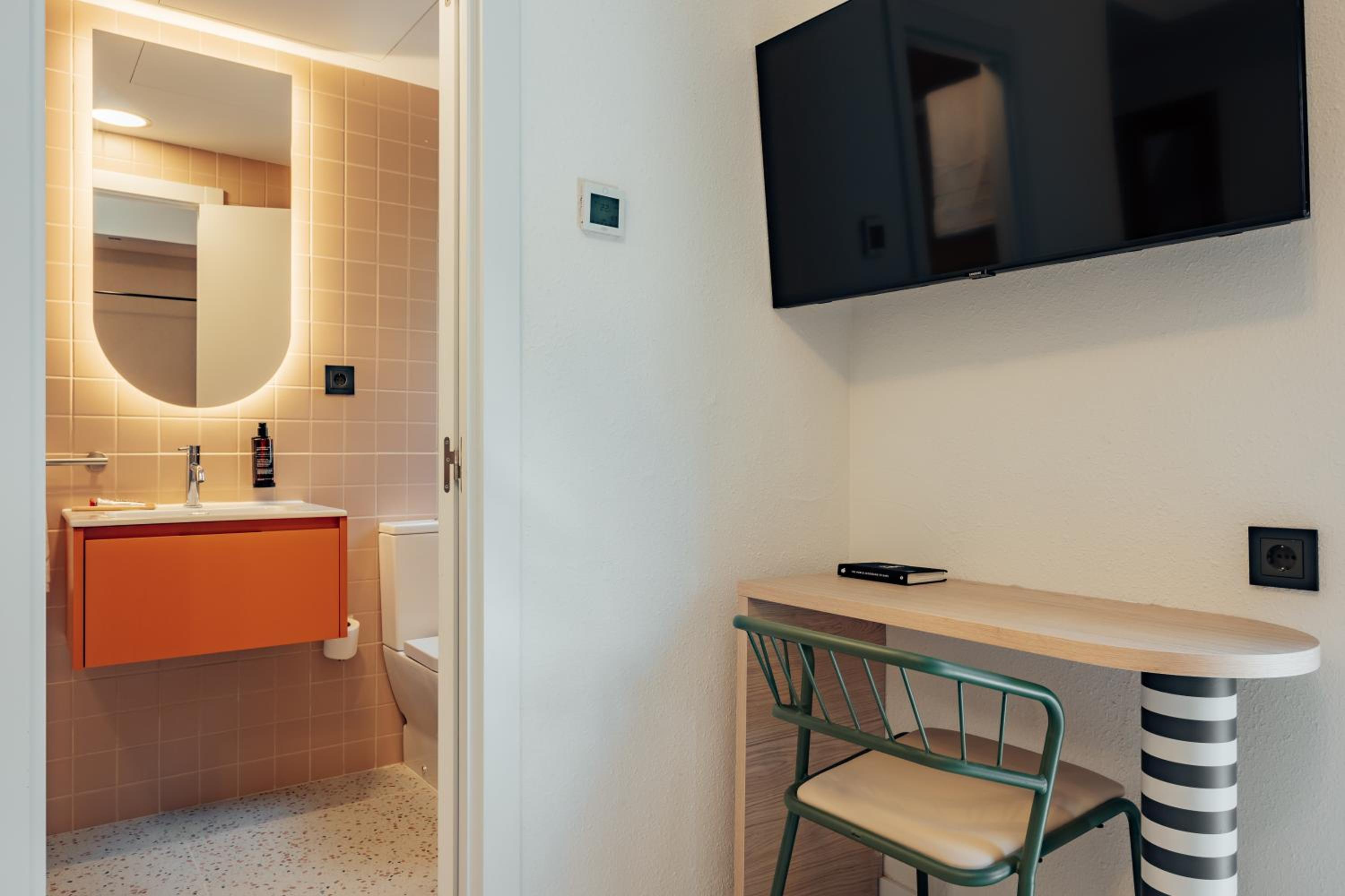 Superior Double Room - Photo 2