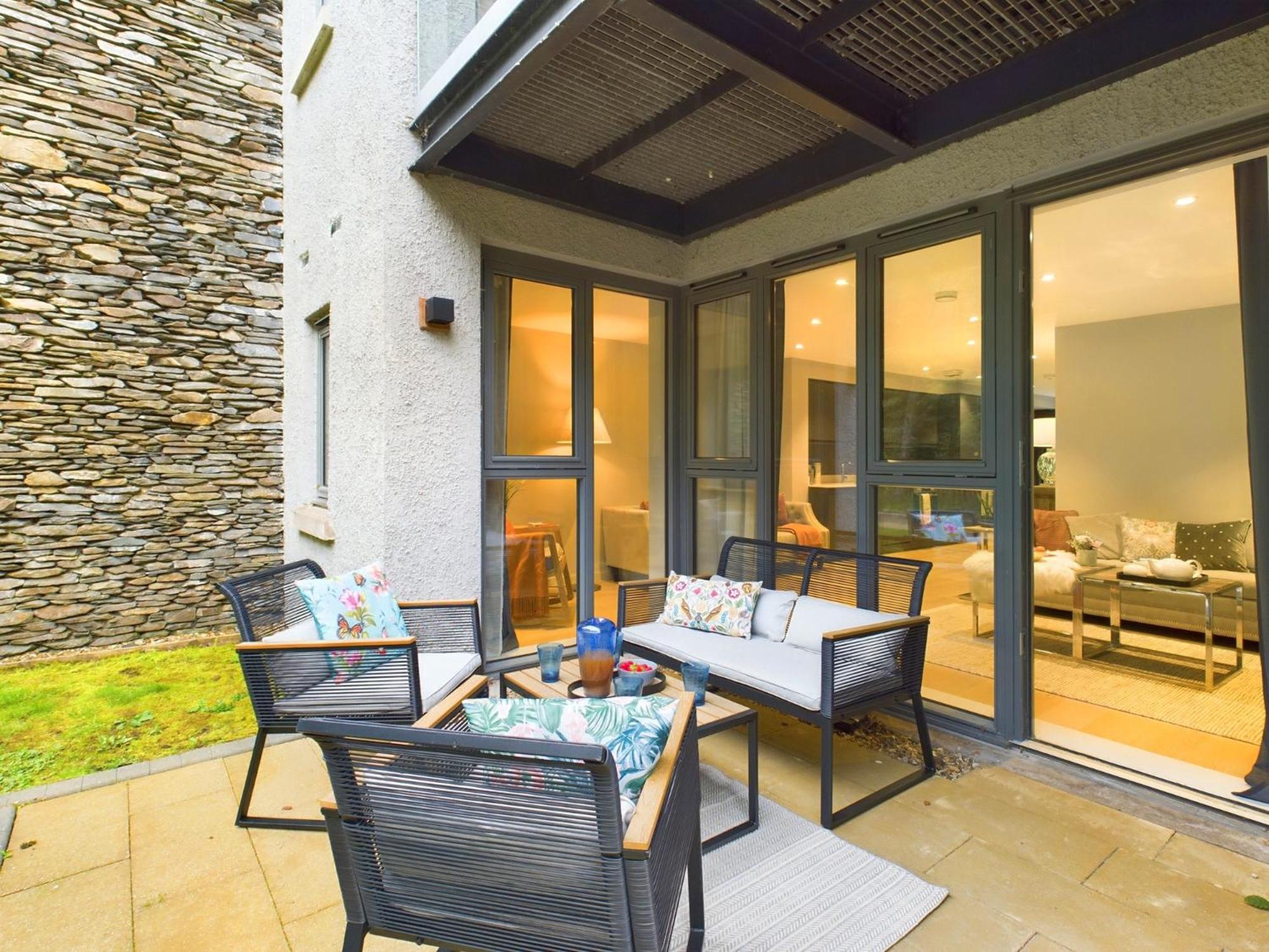 Three-Bedroom Premium Apartment with Balcony photo 3