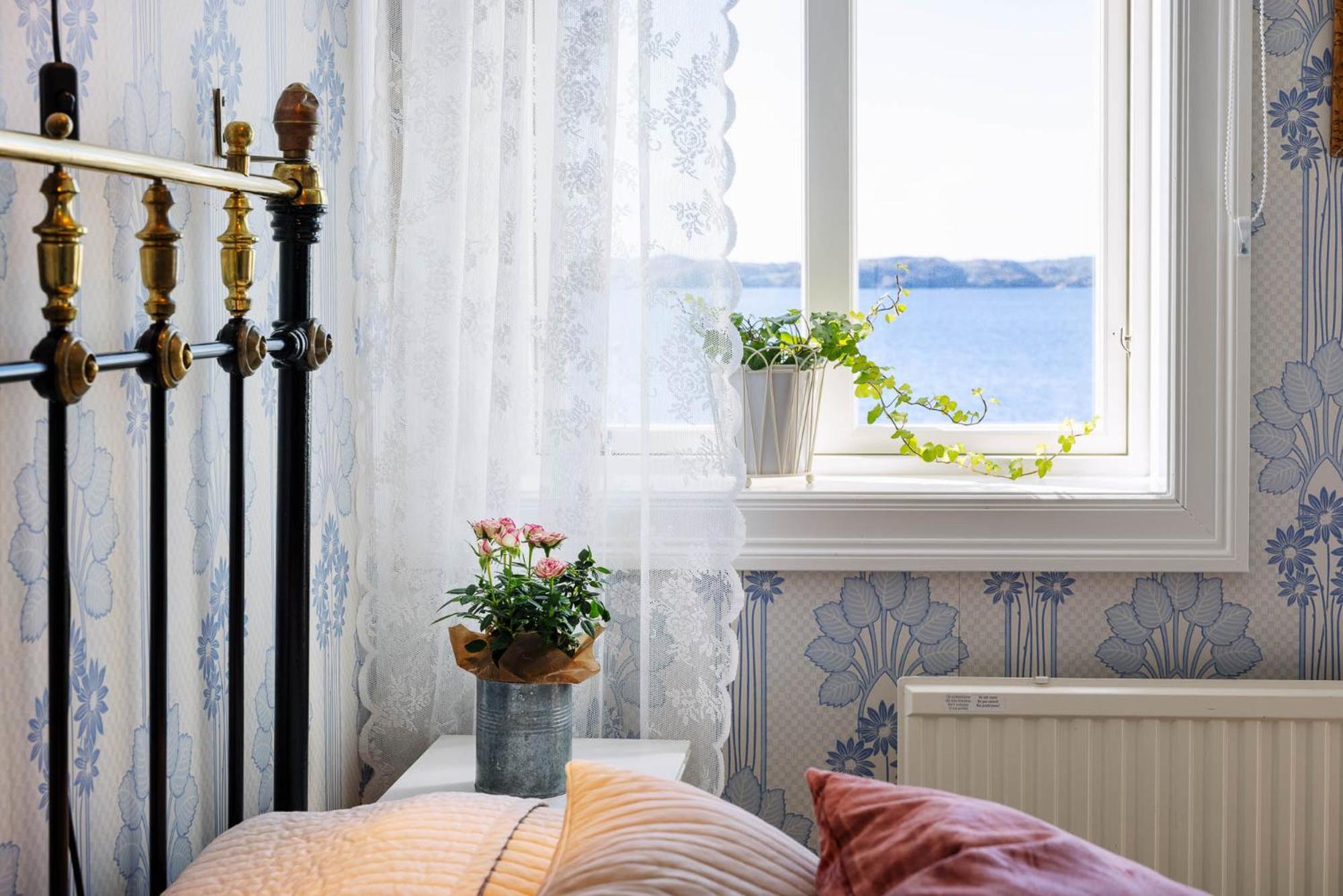 Double Room with Sea View - Photo 11