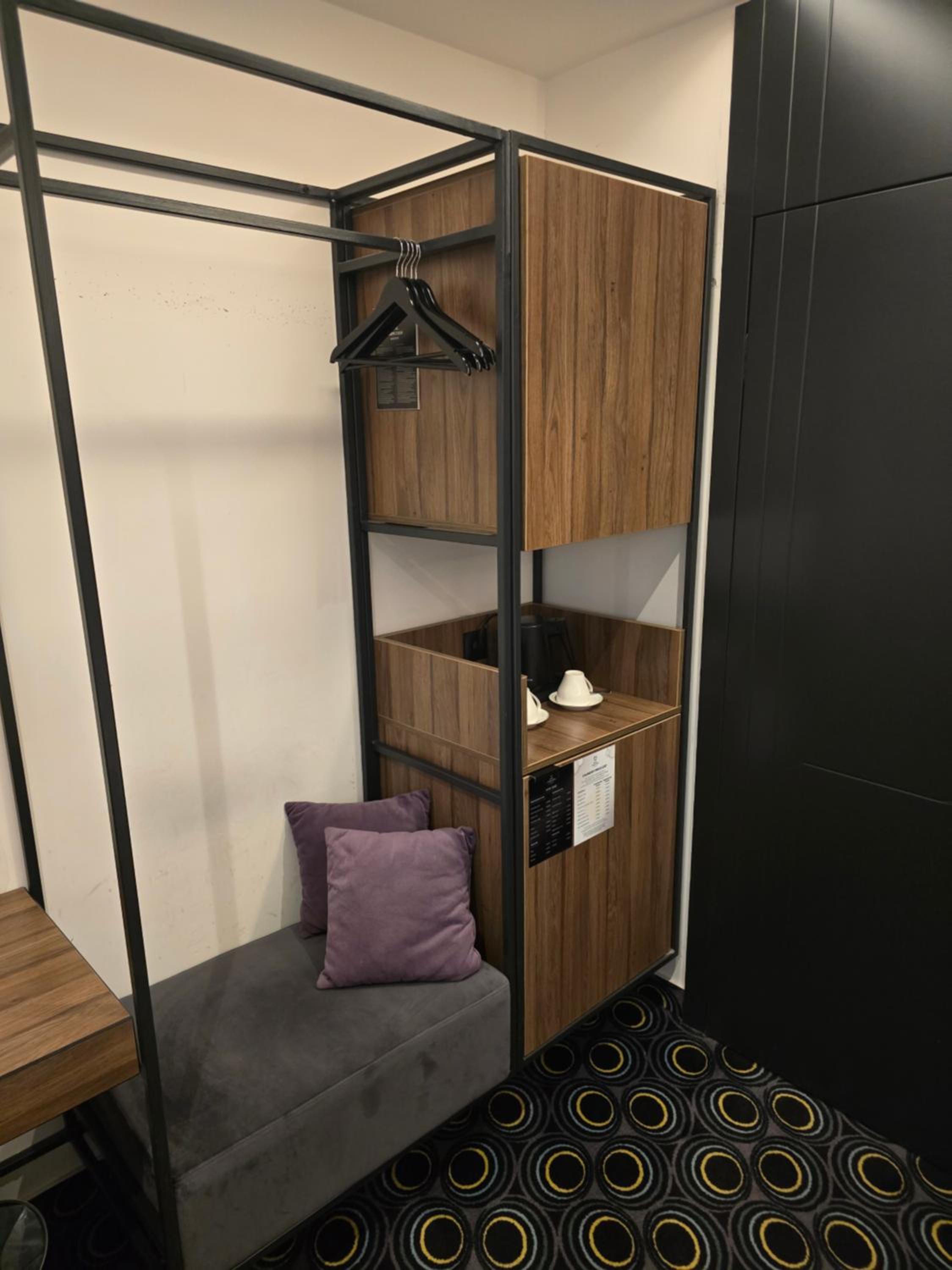 Deluxe Family Room - Photo 8