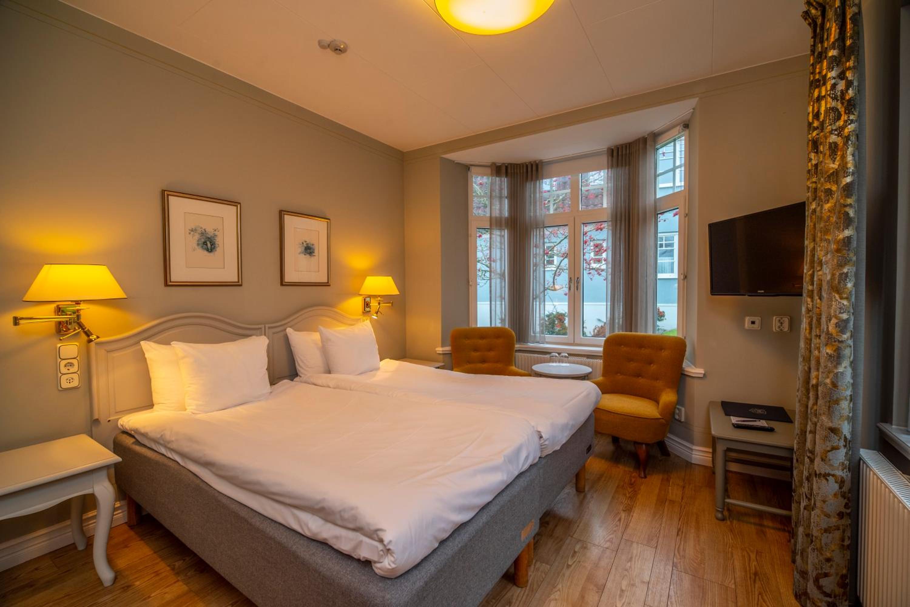 Double  Room in Villa - Photo 3