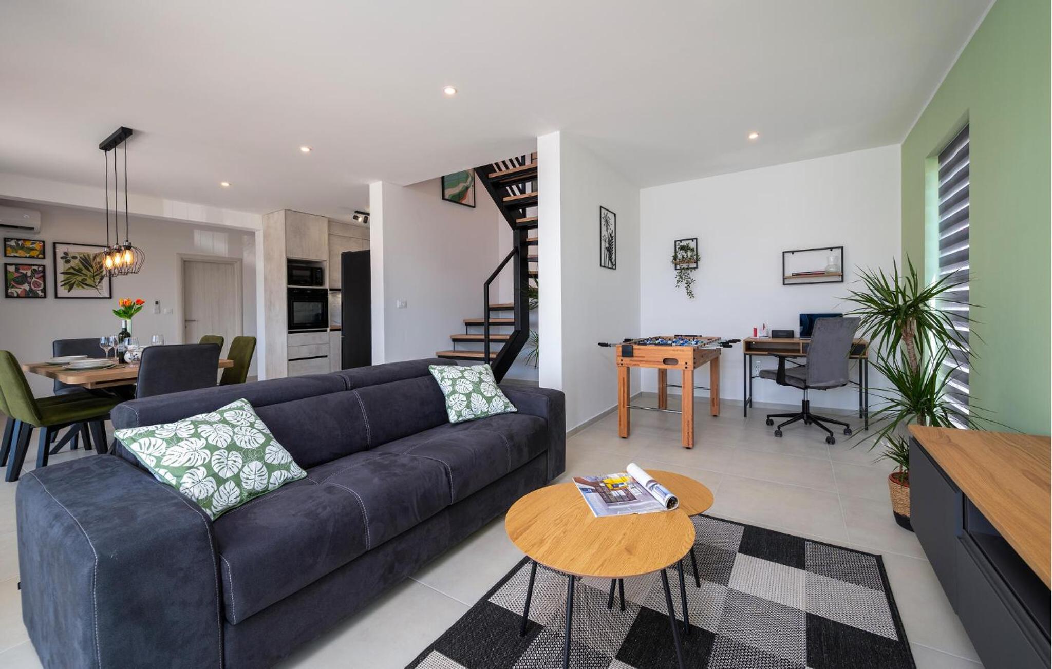 Two-Bedroom Holiday Home photo 2