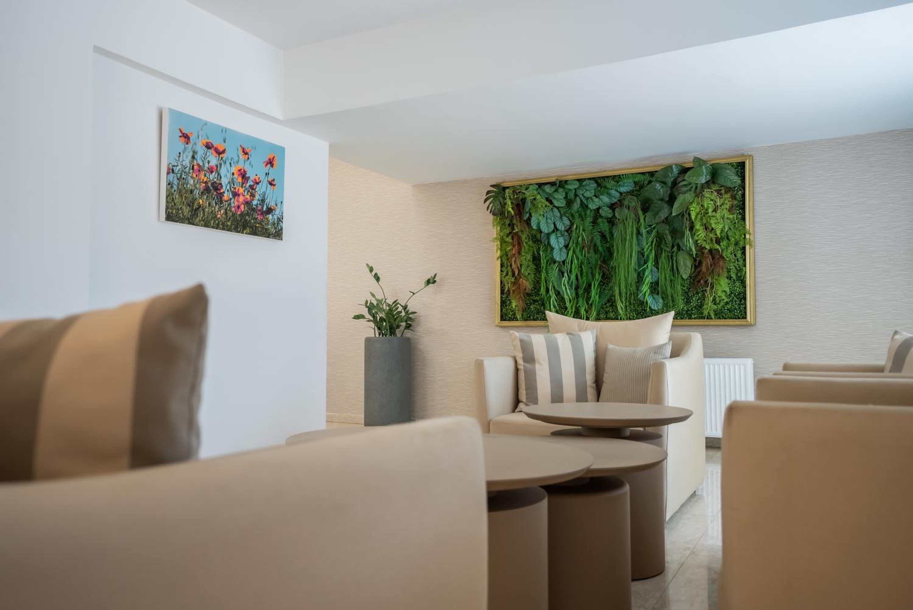 One-Bedroom Apartment - Photo 7