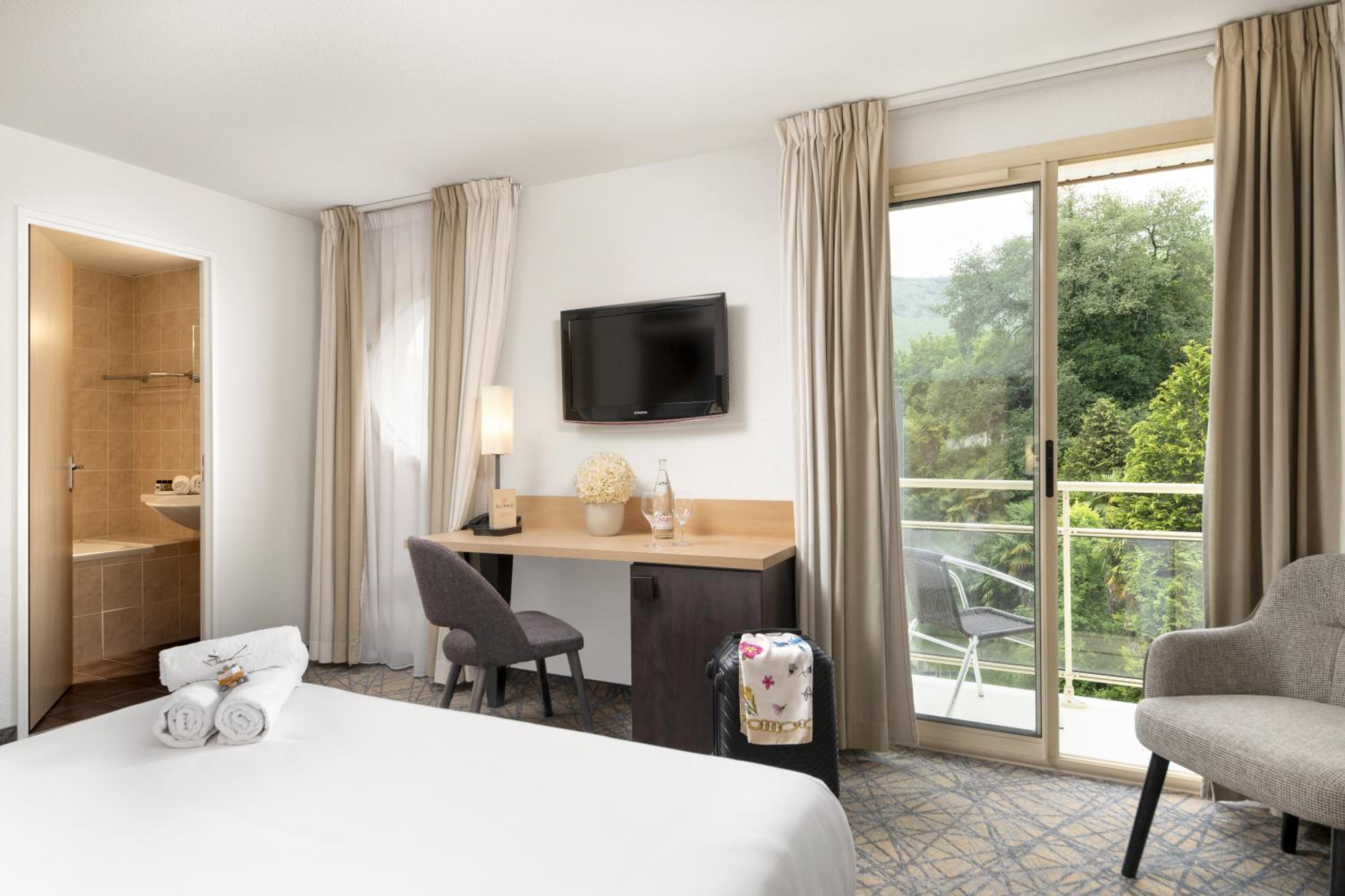 Double Room - Photo 1