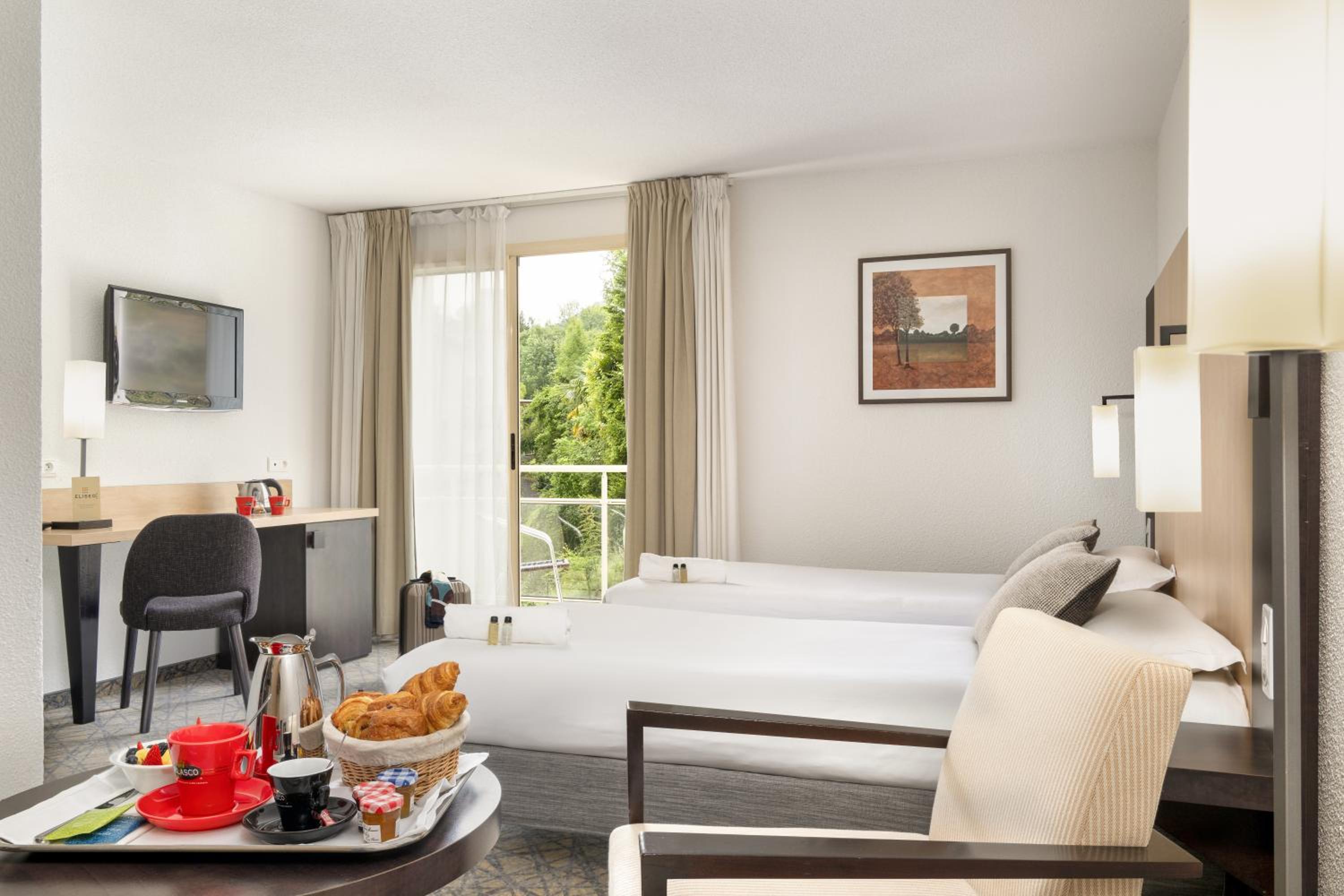 Junior Suite - Photo 1
