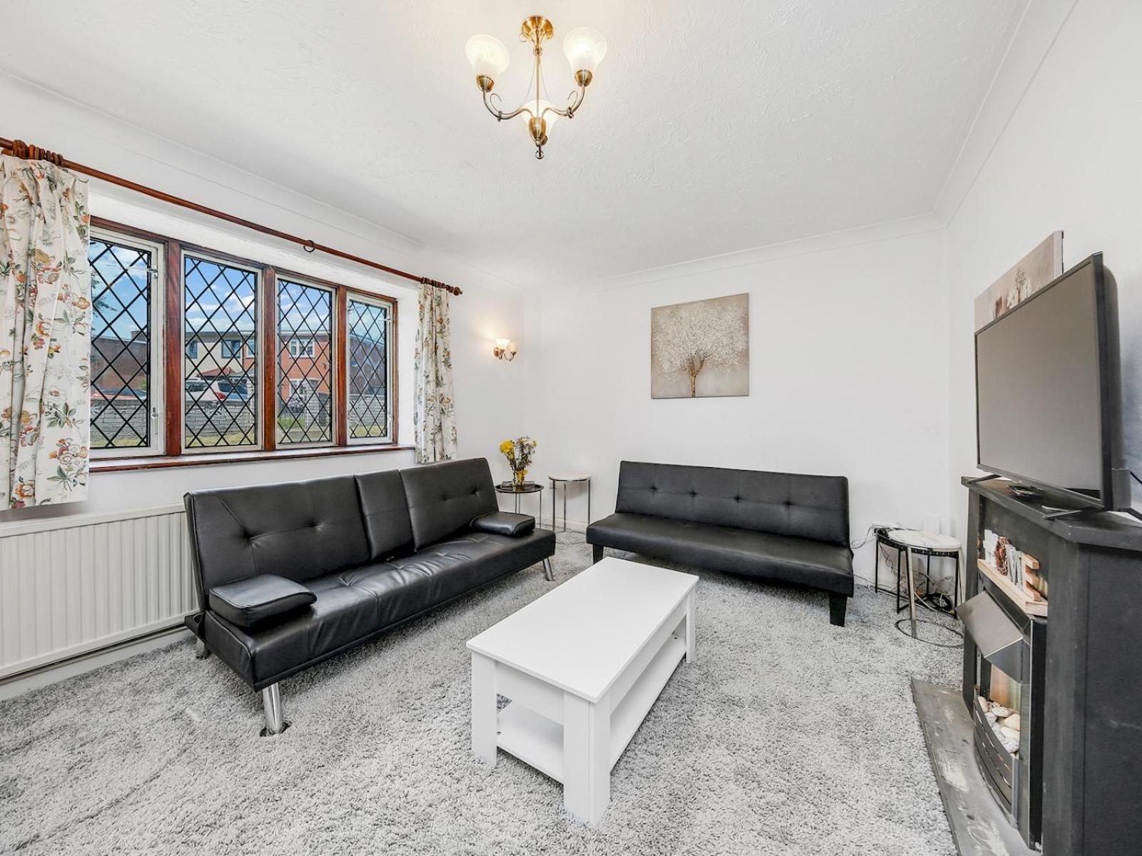 Three-Bedroom House photo 1