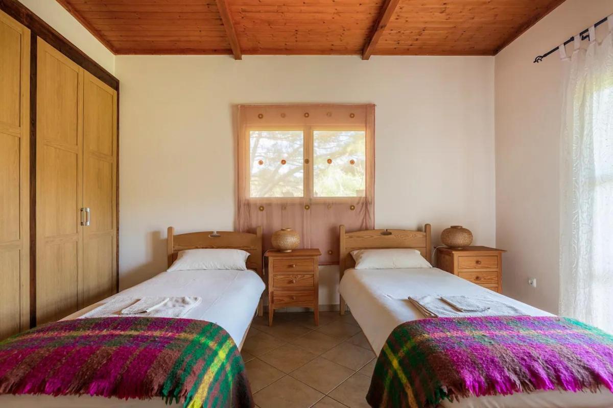 Double or Twin Room with Bathroom photo 1