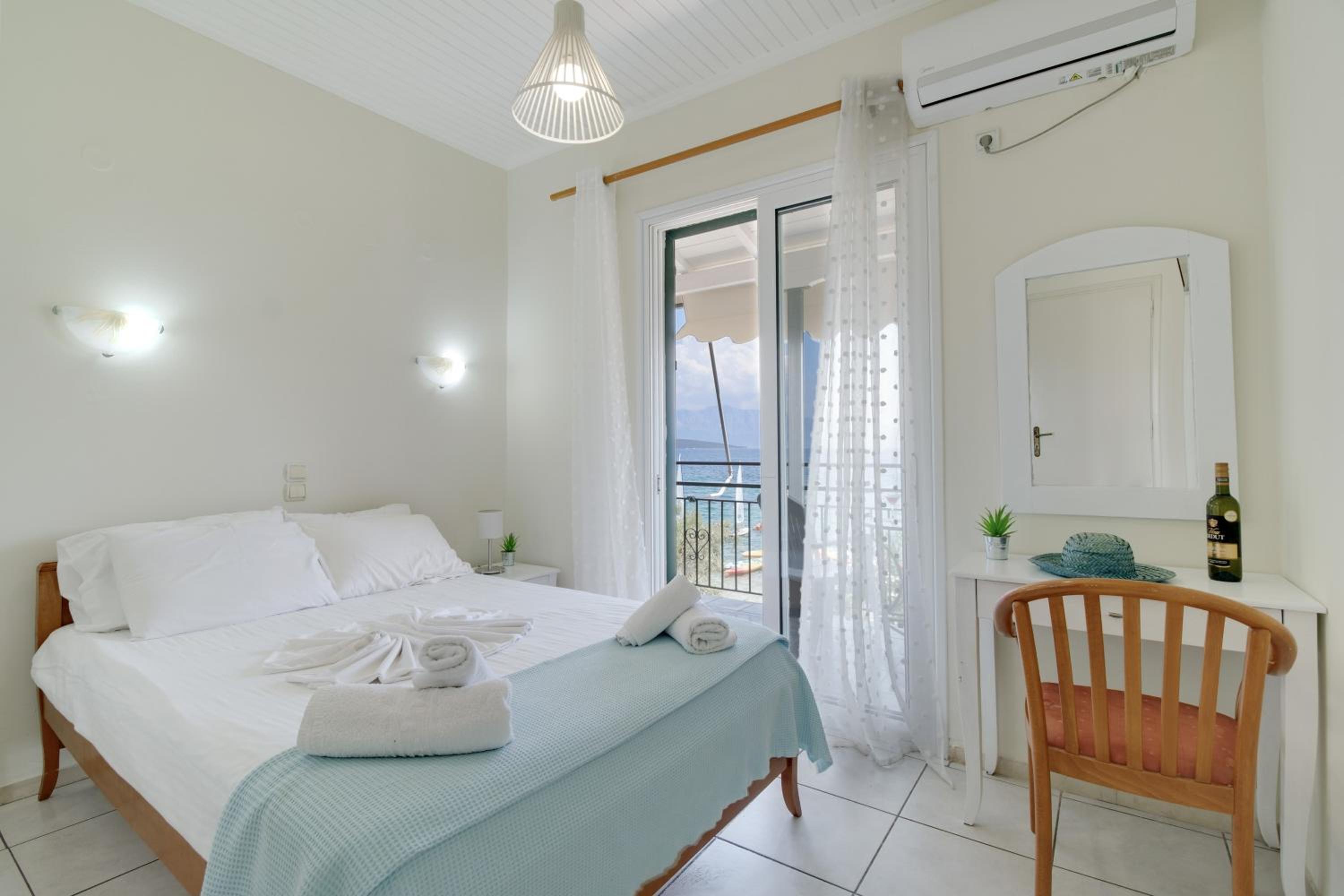 Superior One-Bedroom Apartment with Balcony