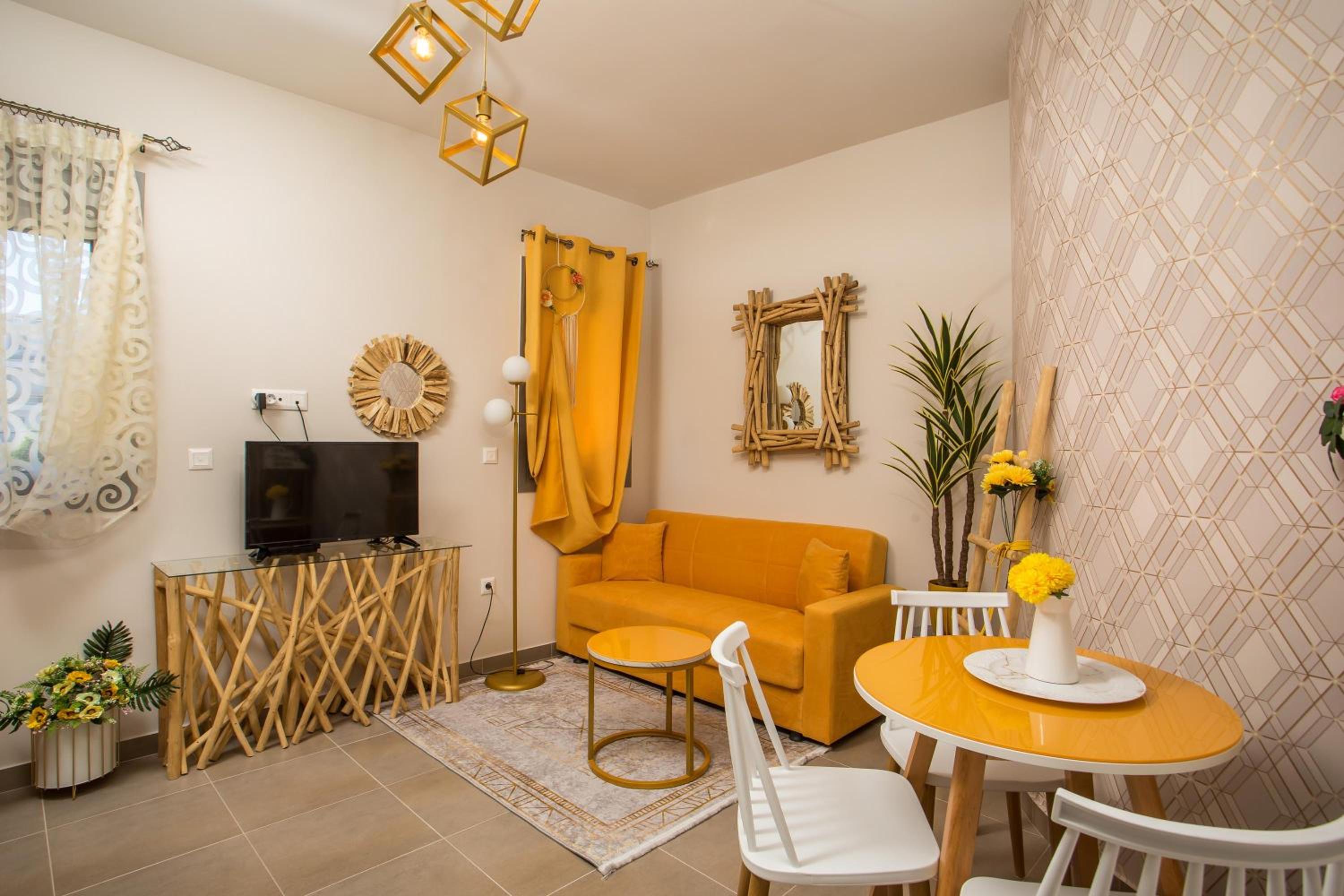 Deluxe One-Bedroom Apartment