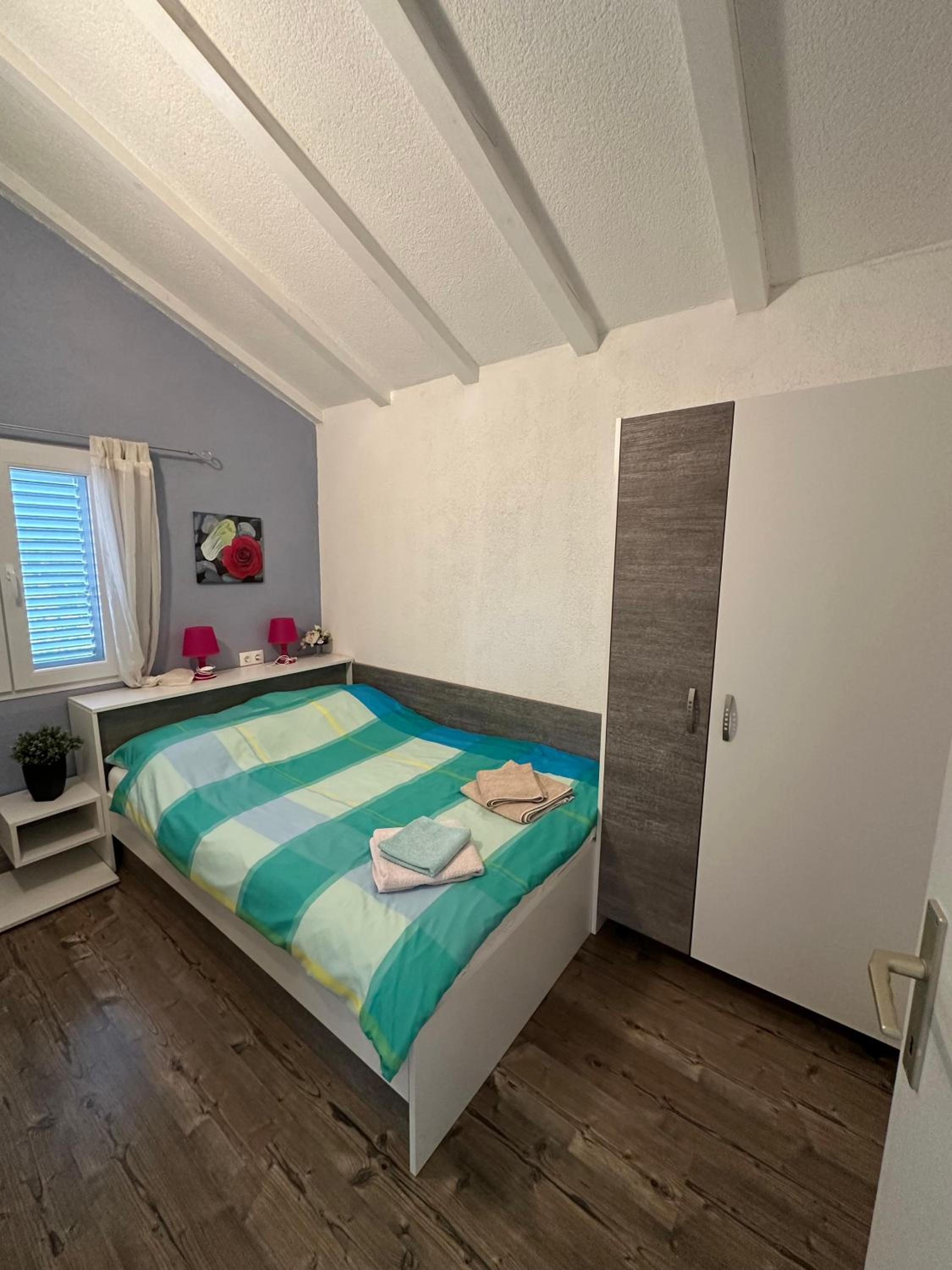 Apartment with Sea View - Photo 14