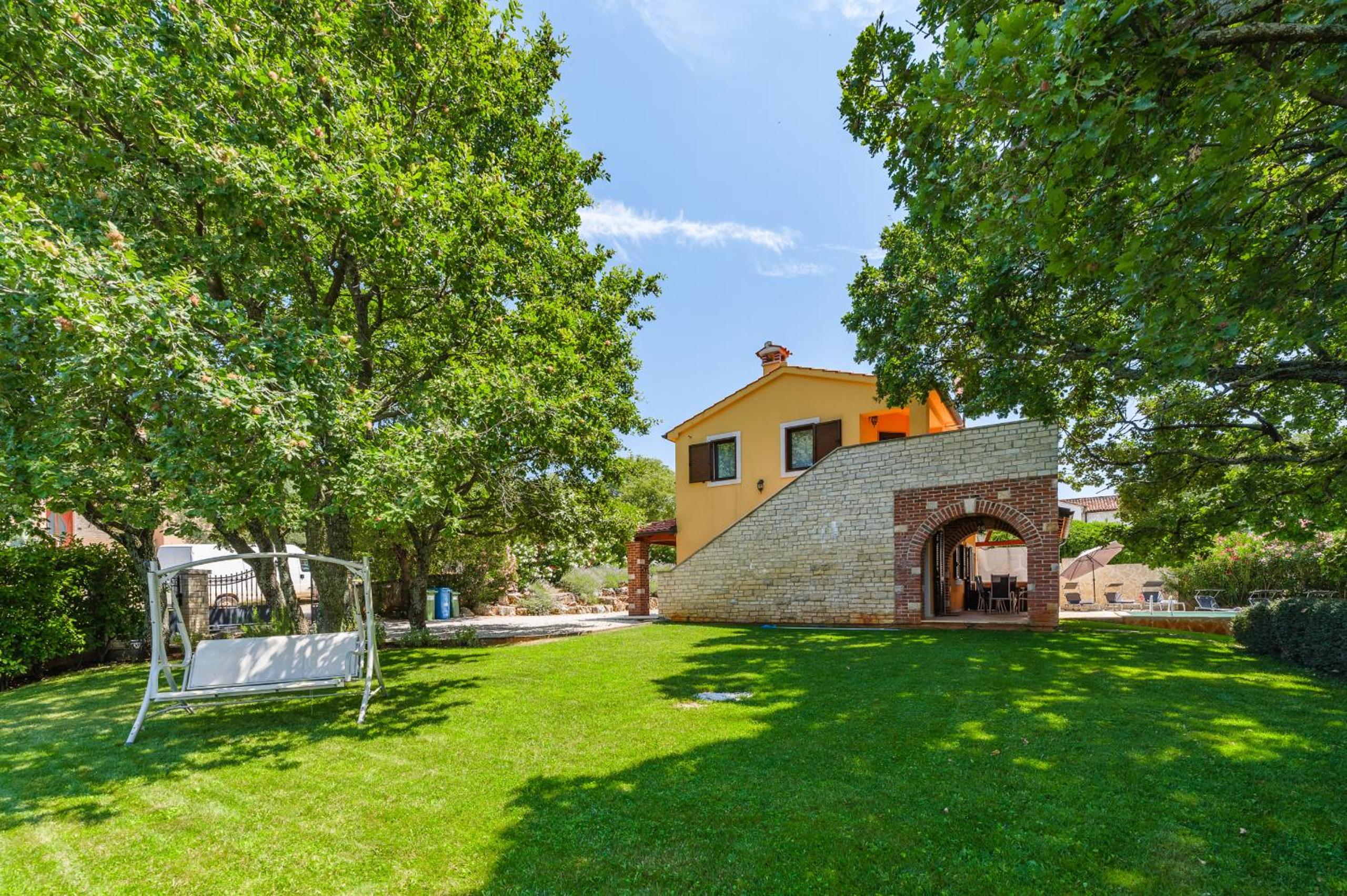 Three-Bedroom Villa photo 2