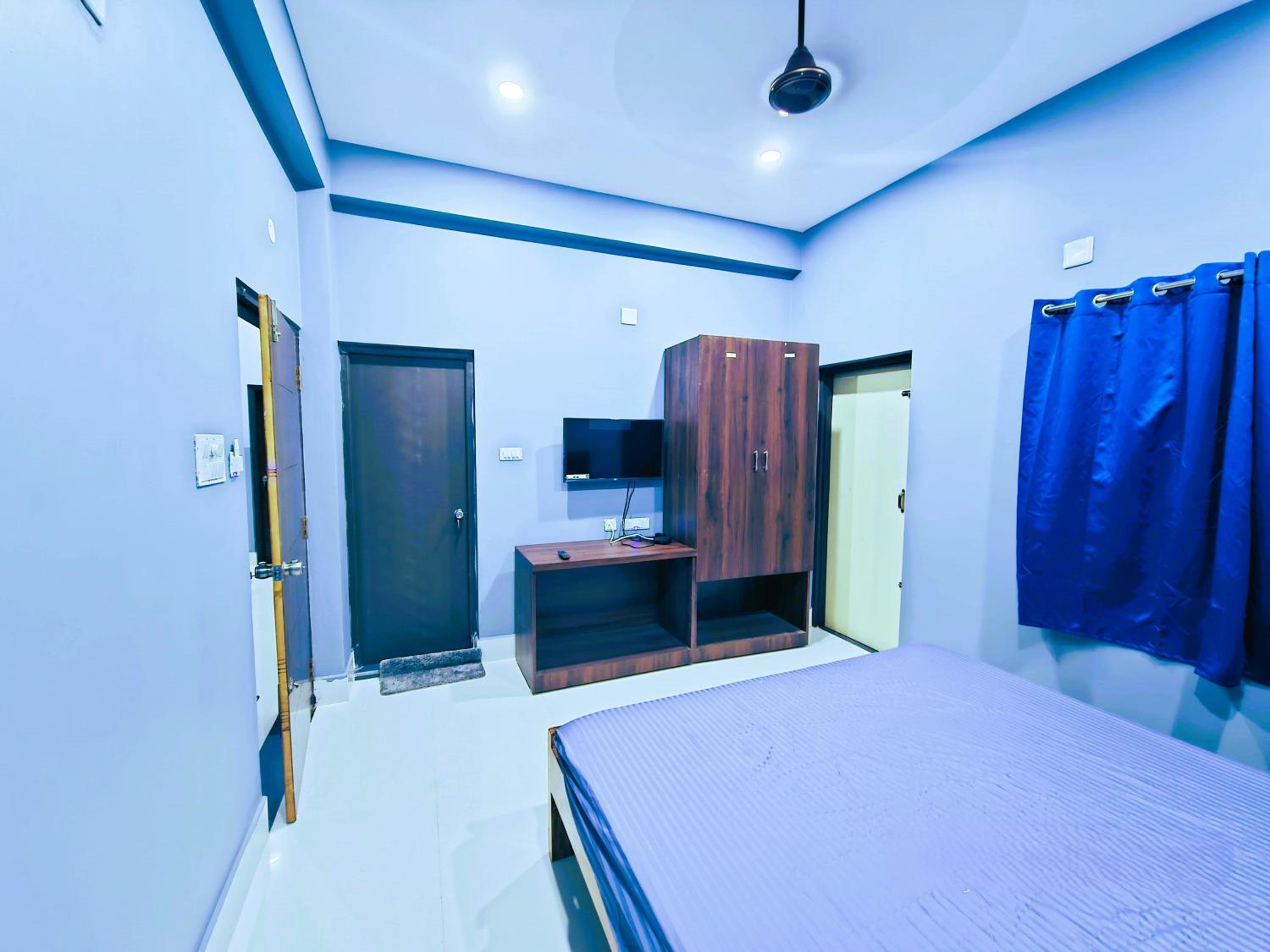 King Room With Balcony