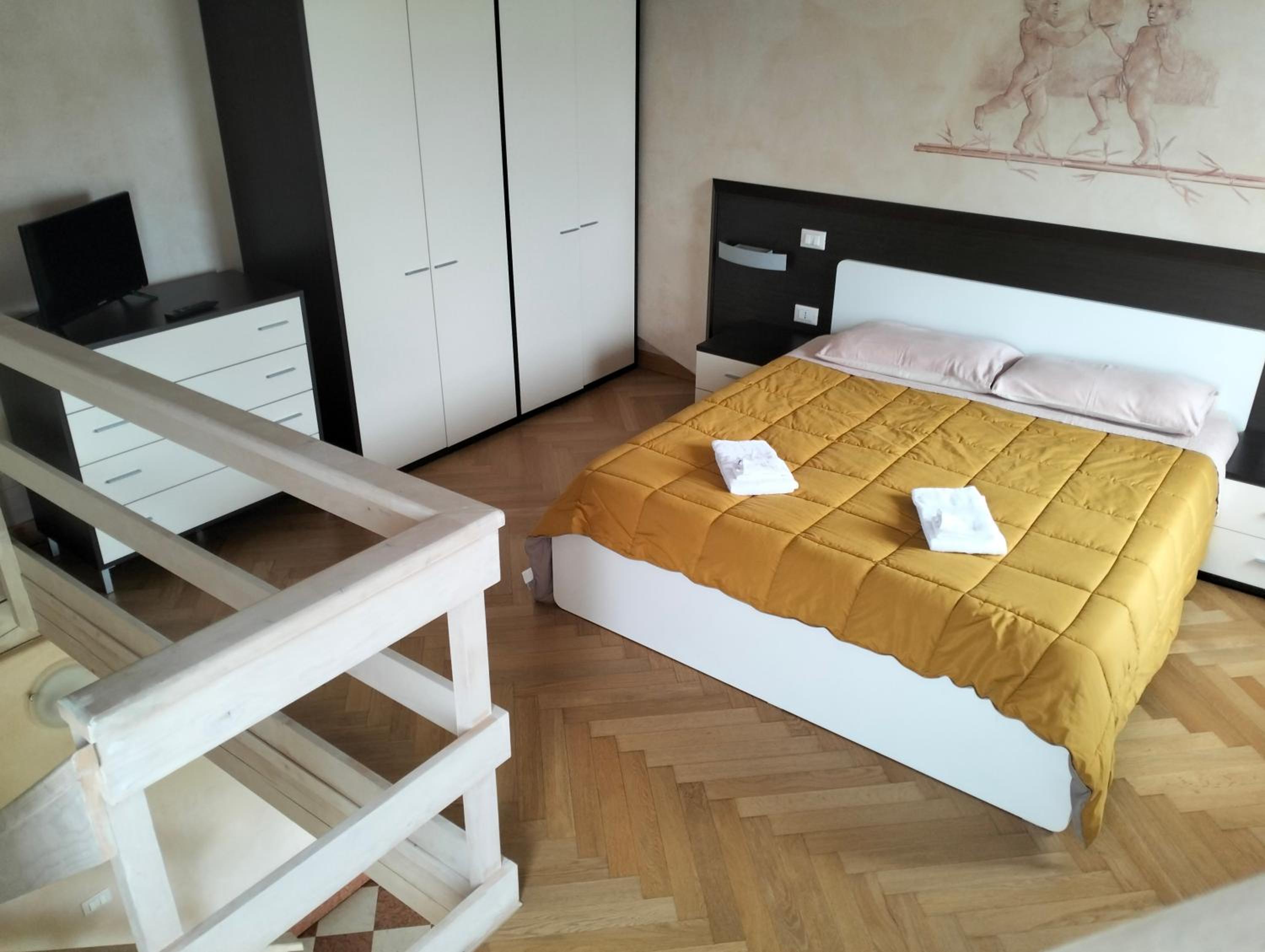 Deluxe Family Suite photo 1