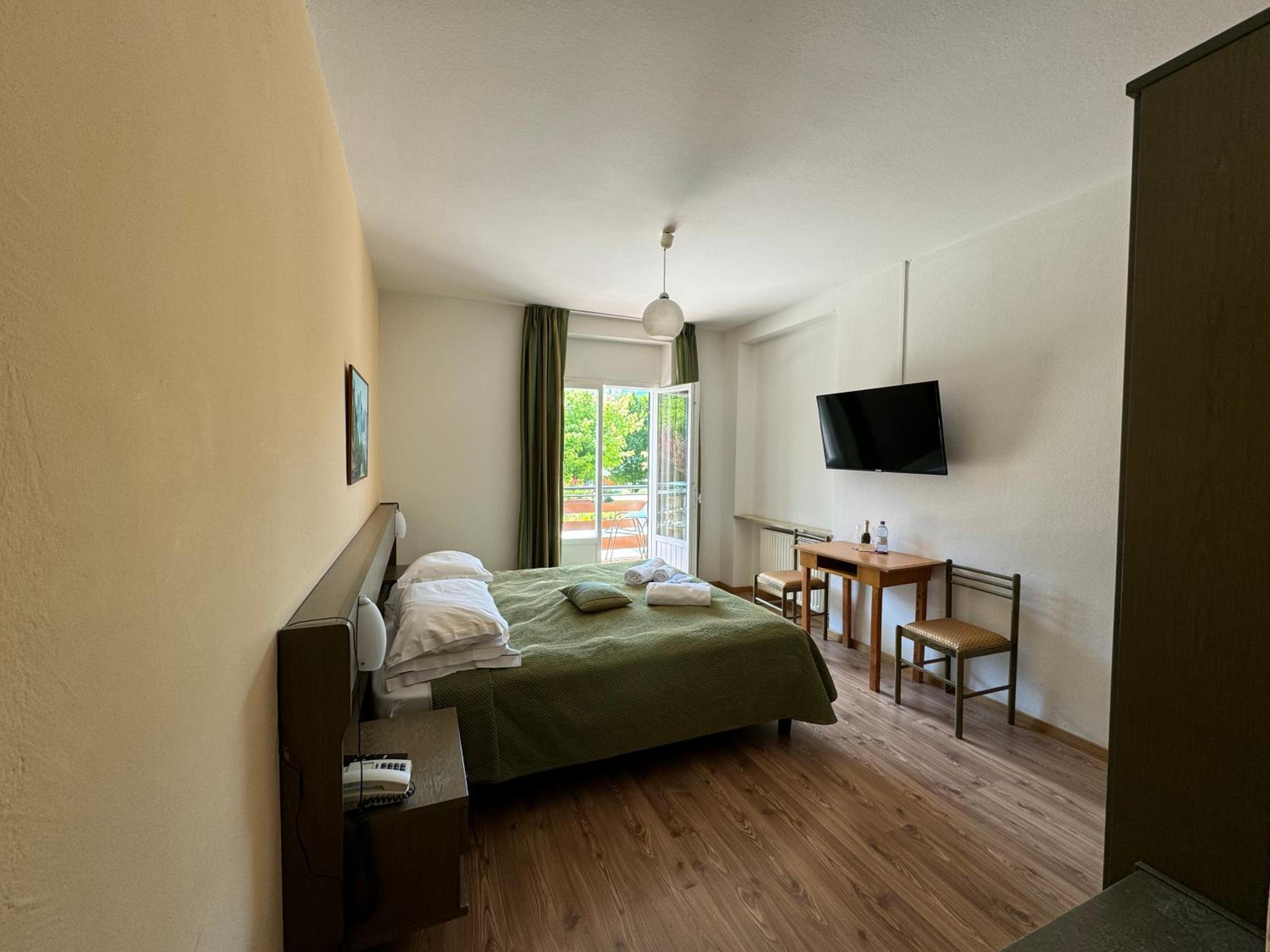 Double or Twin Room photo 2