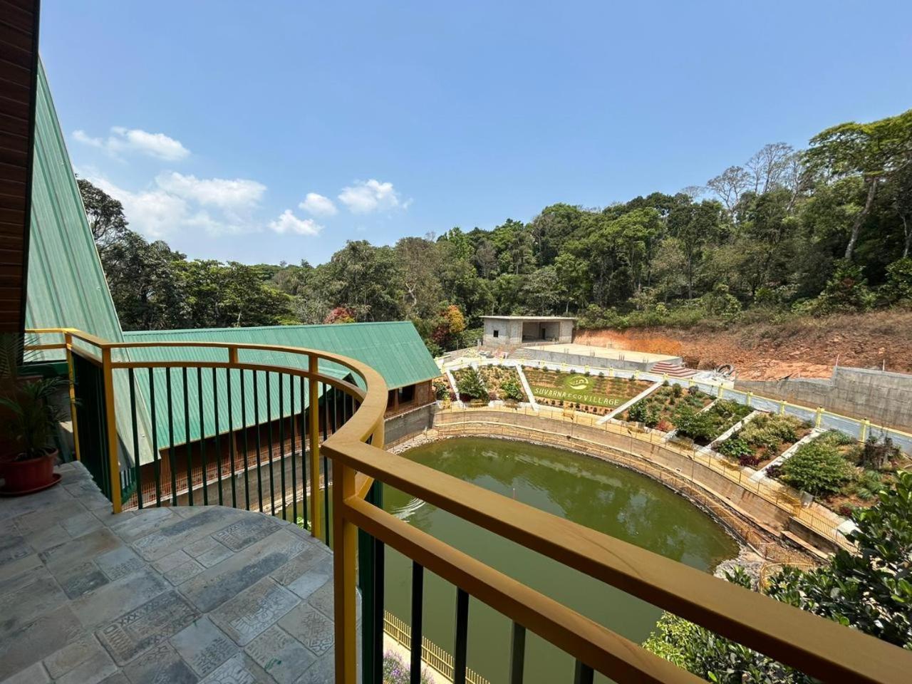 Quadruple Room with Lake View photo 3