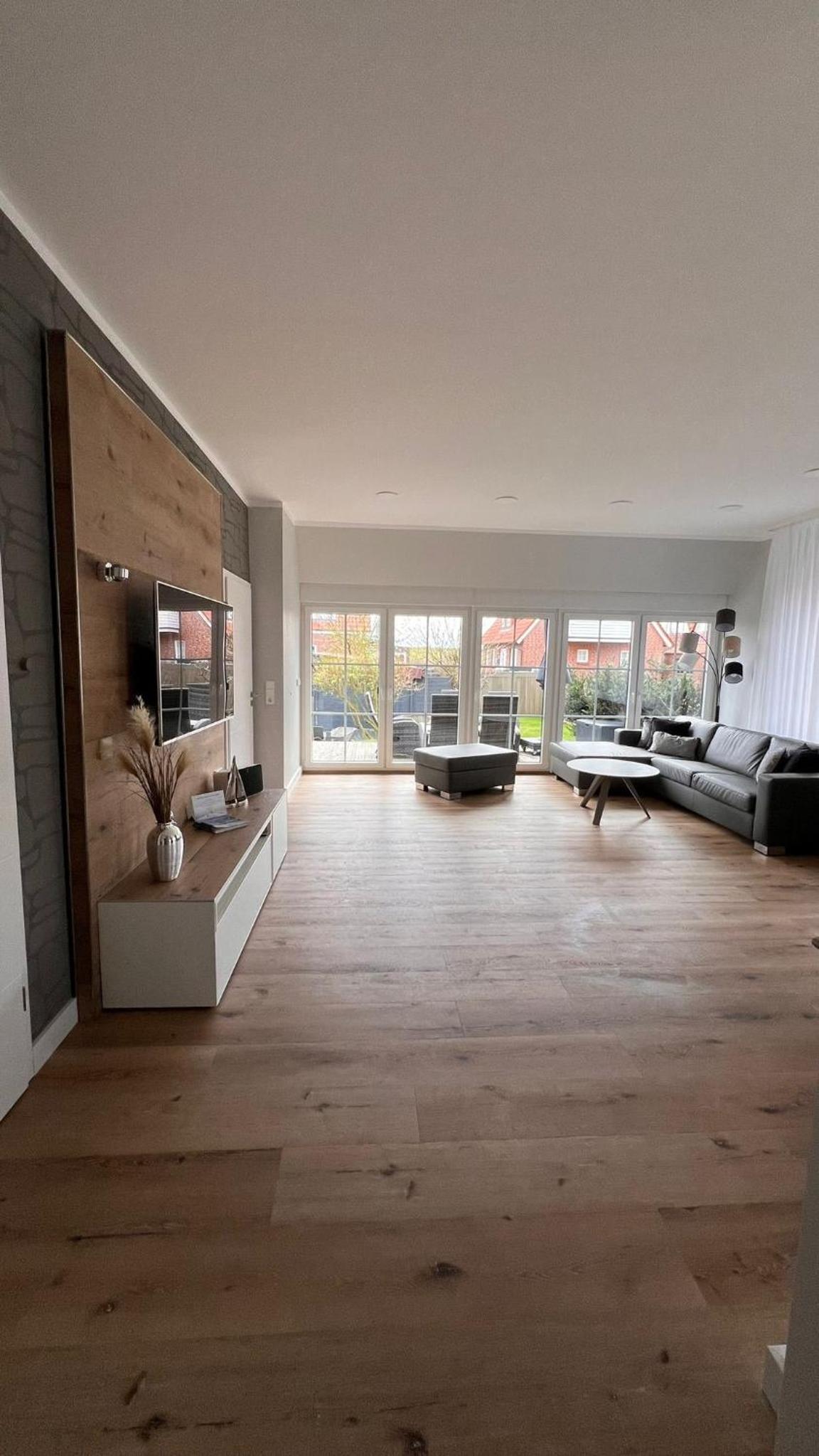 Three-Bedroom House photo 1