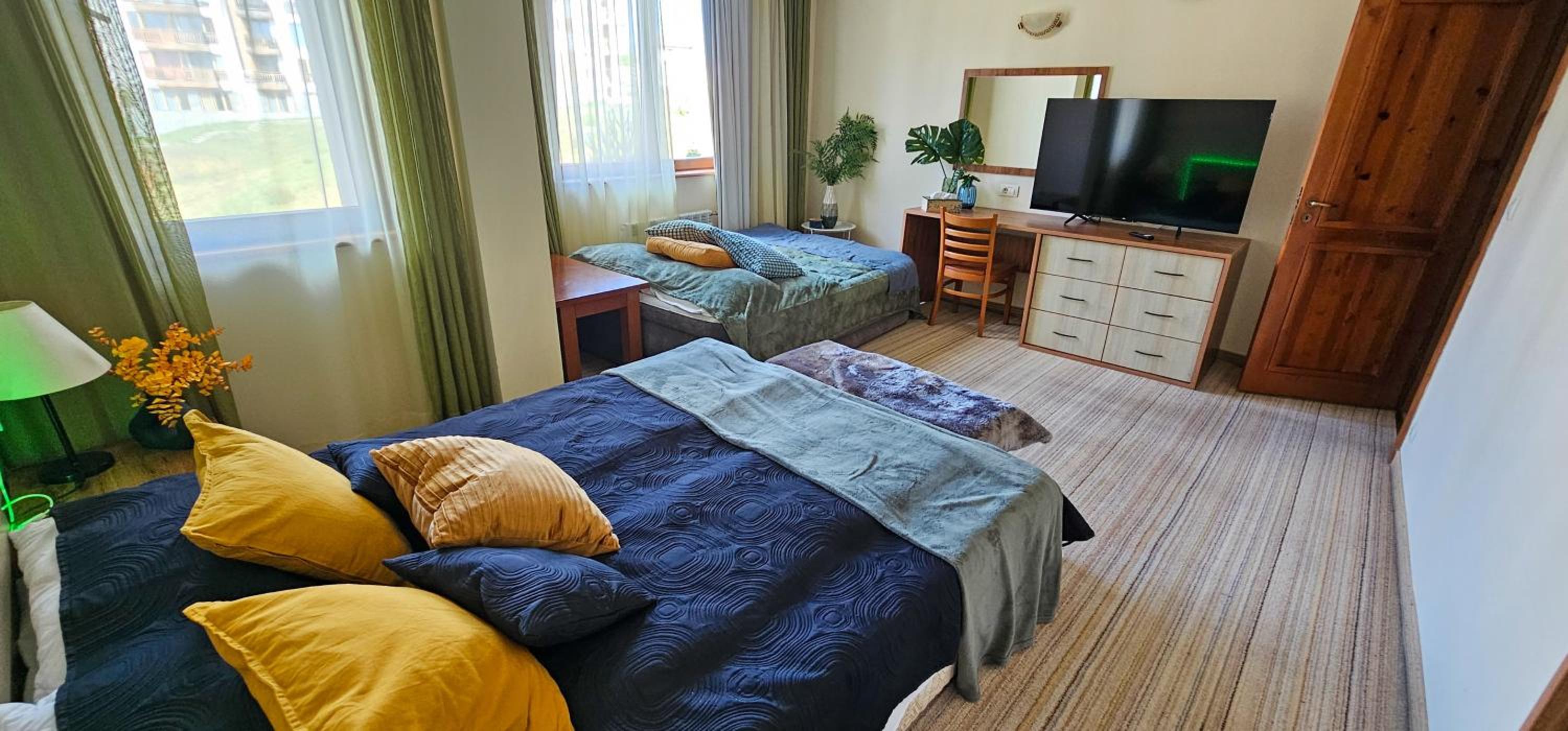 One-Bedroom Apartment photo 2