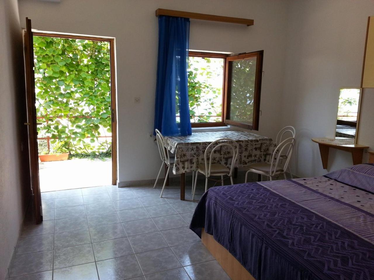 Bungalow with Sea View