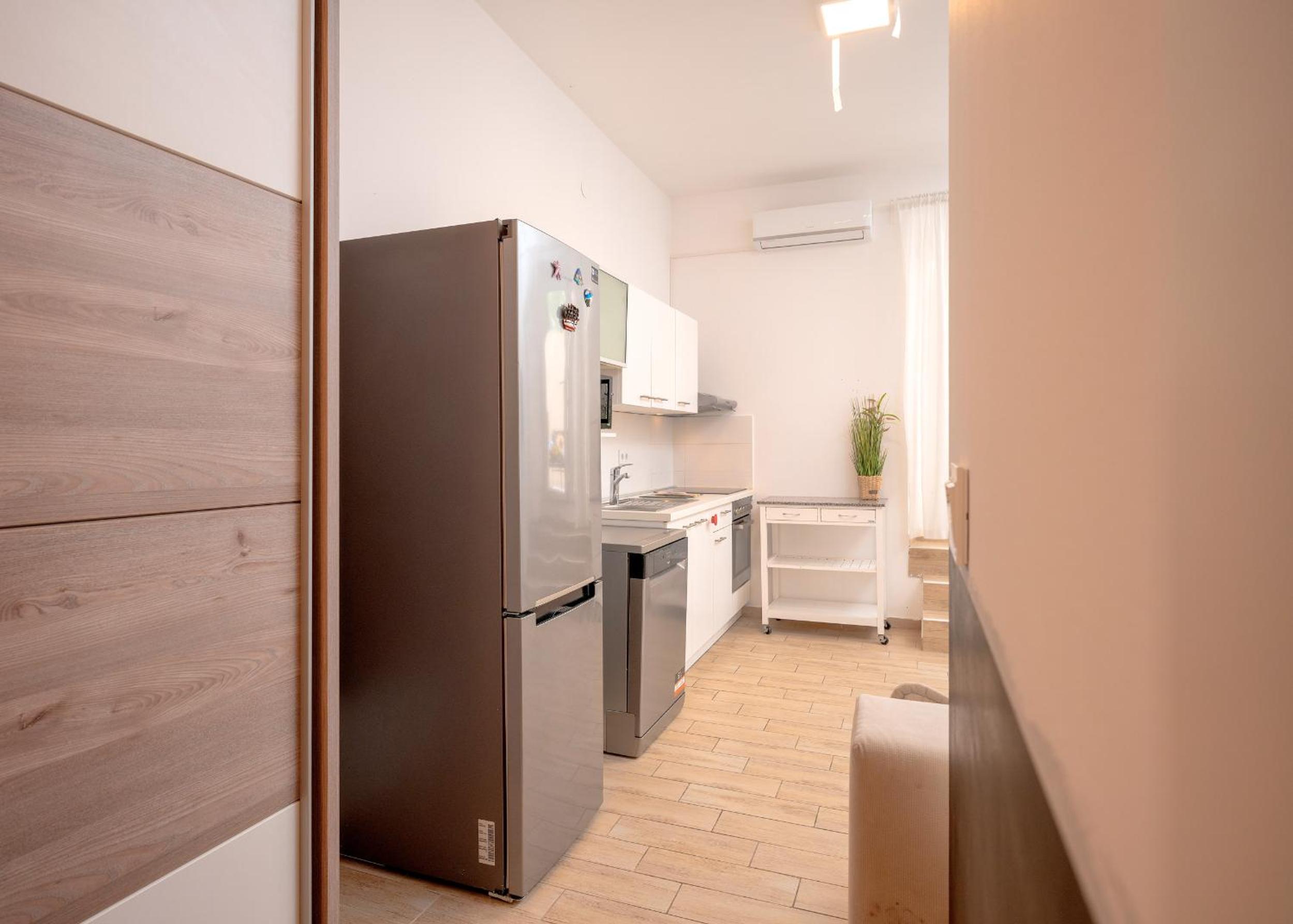 Apartment - Ground Floor photo 2