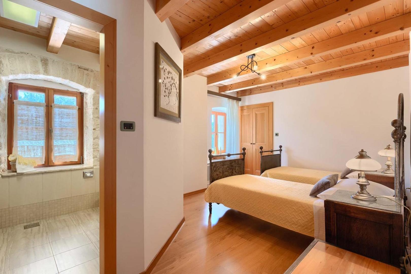 Villa photo 1