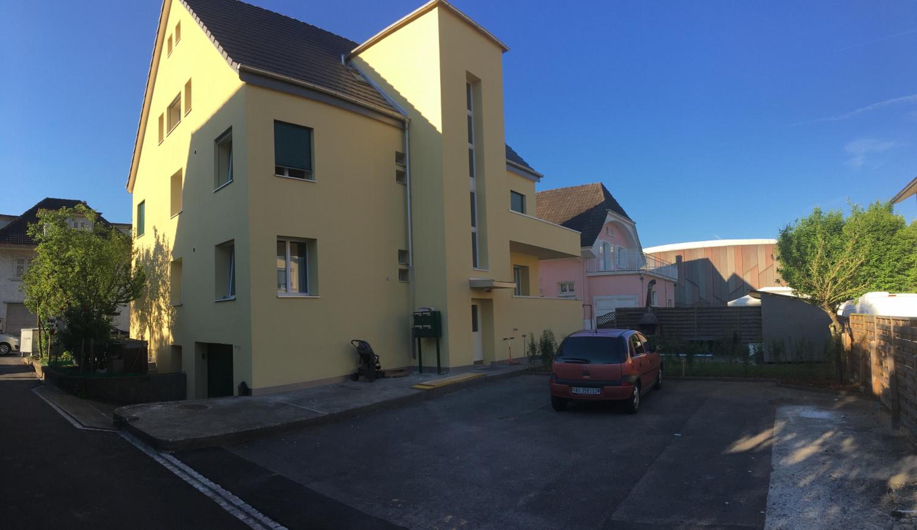 One-Bedroom Apartment