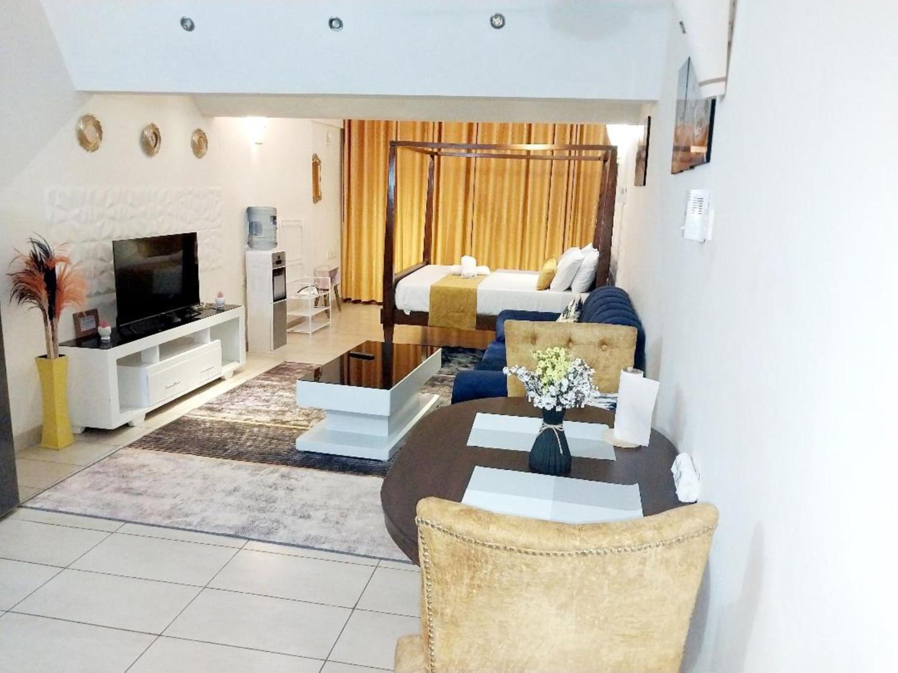 Studio Apartment with Sea View photo 1
