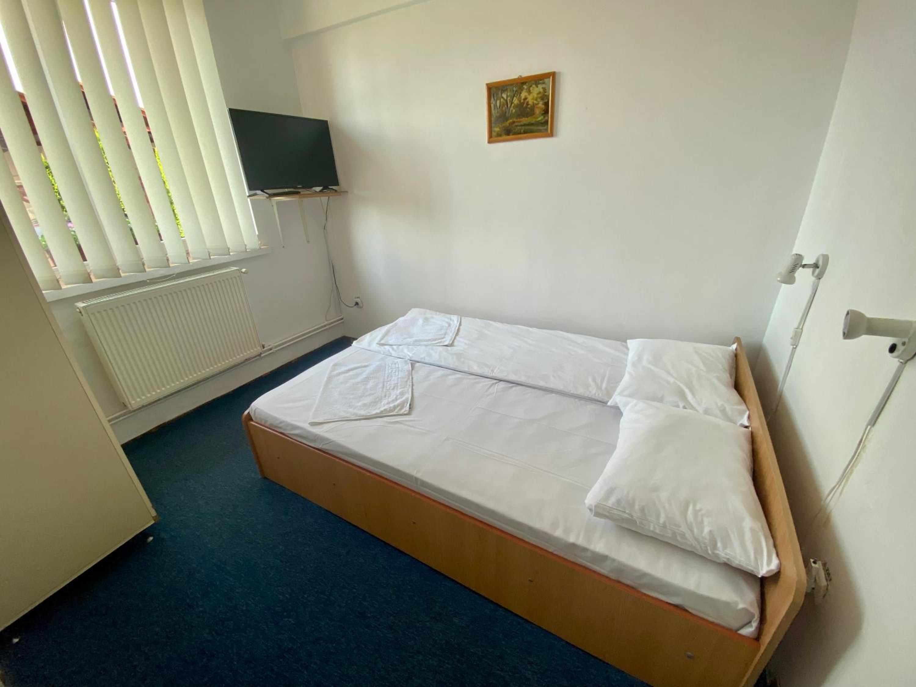 Small Double Room photo 1