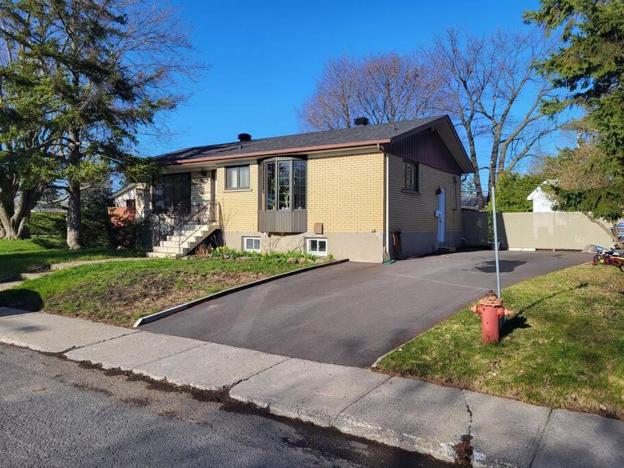 Four-Bedroom House photo 2