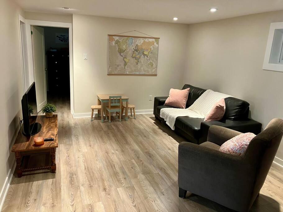 Four-Bedroom House photo 3