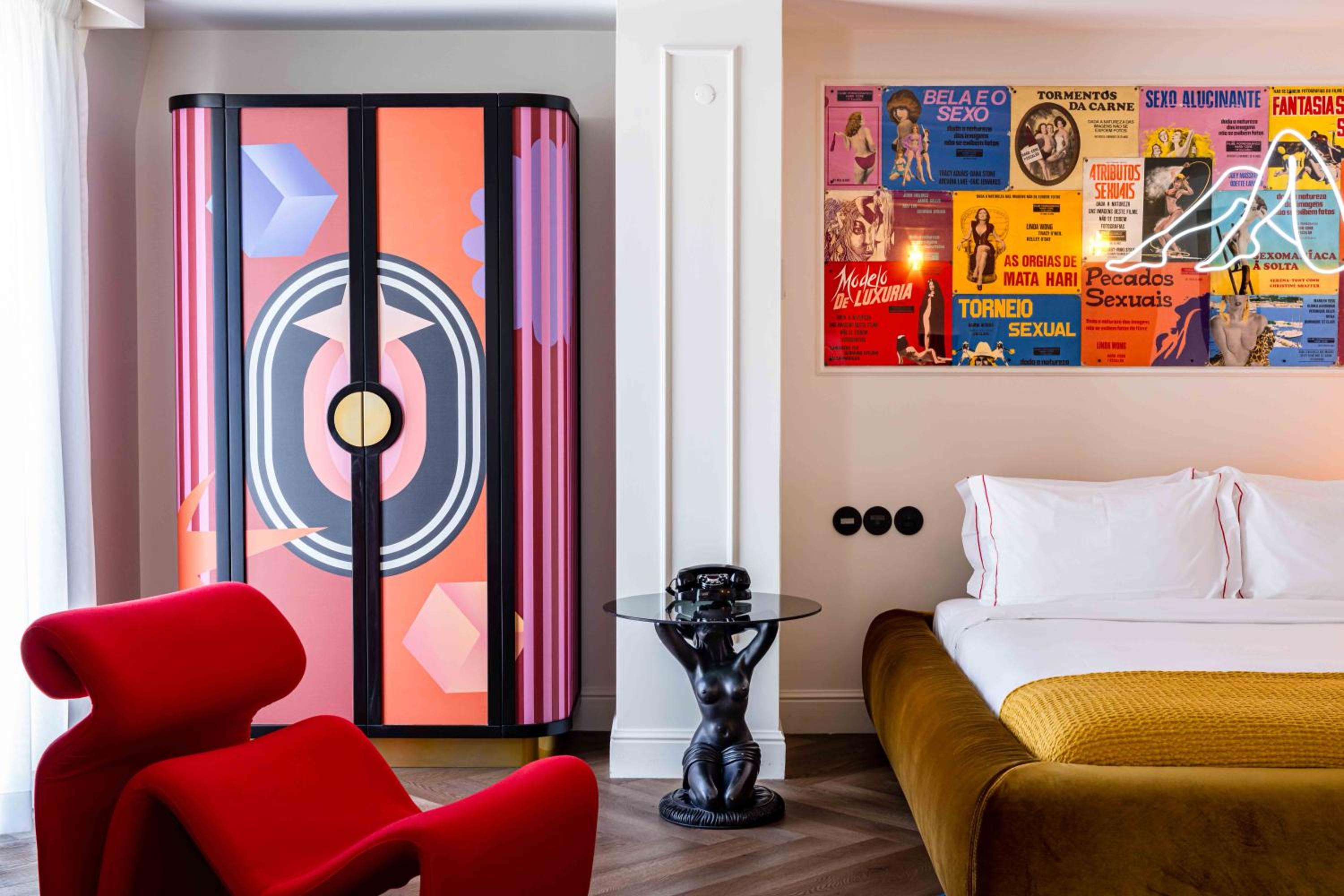 Available room thumbnail 5