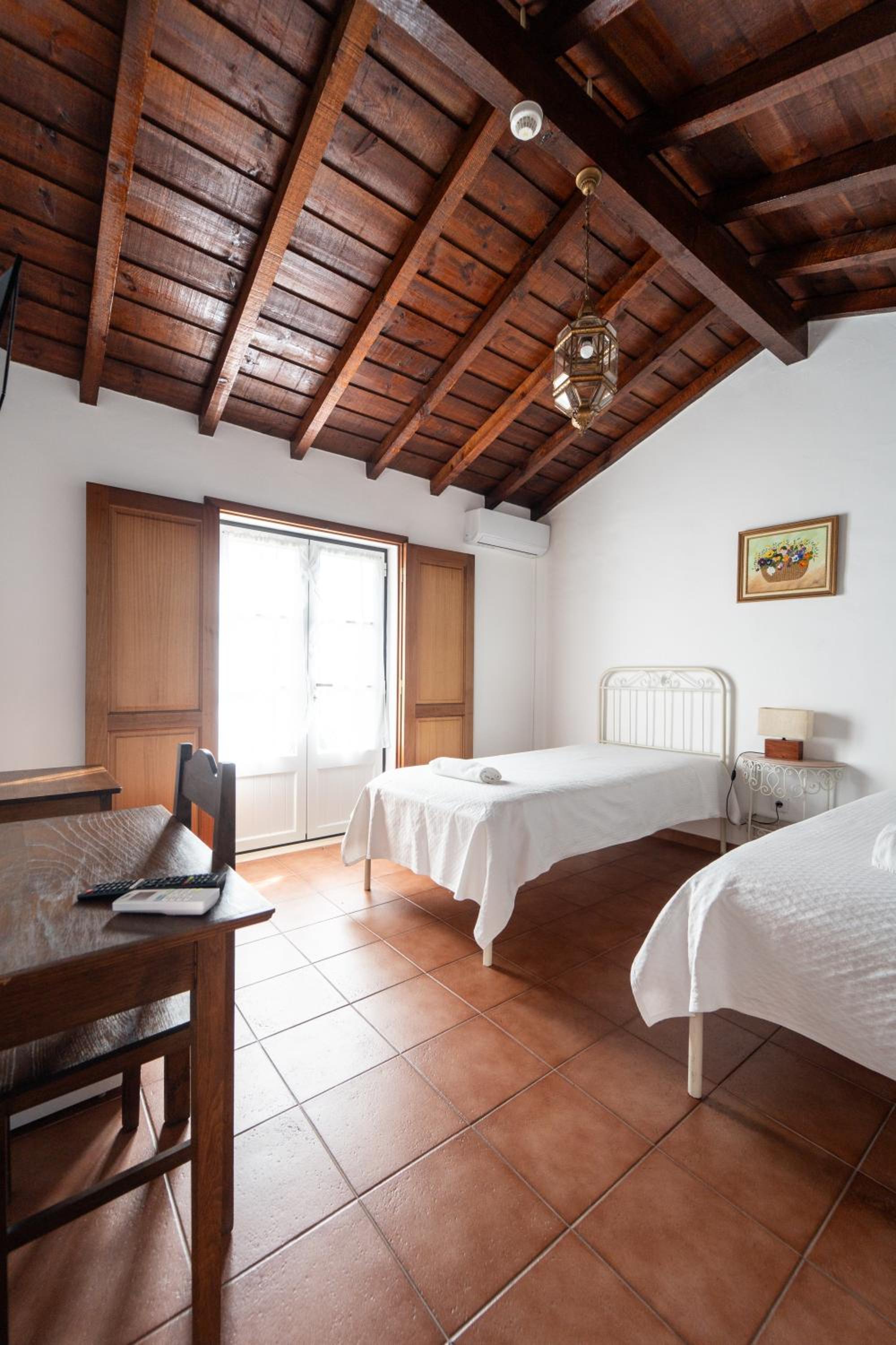 Double or Twin Room with Private Bathroom photo 3