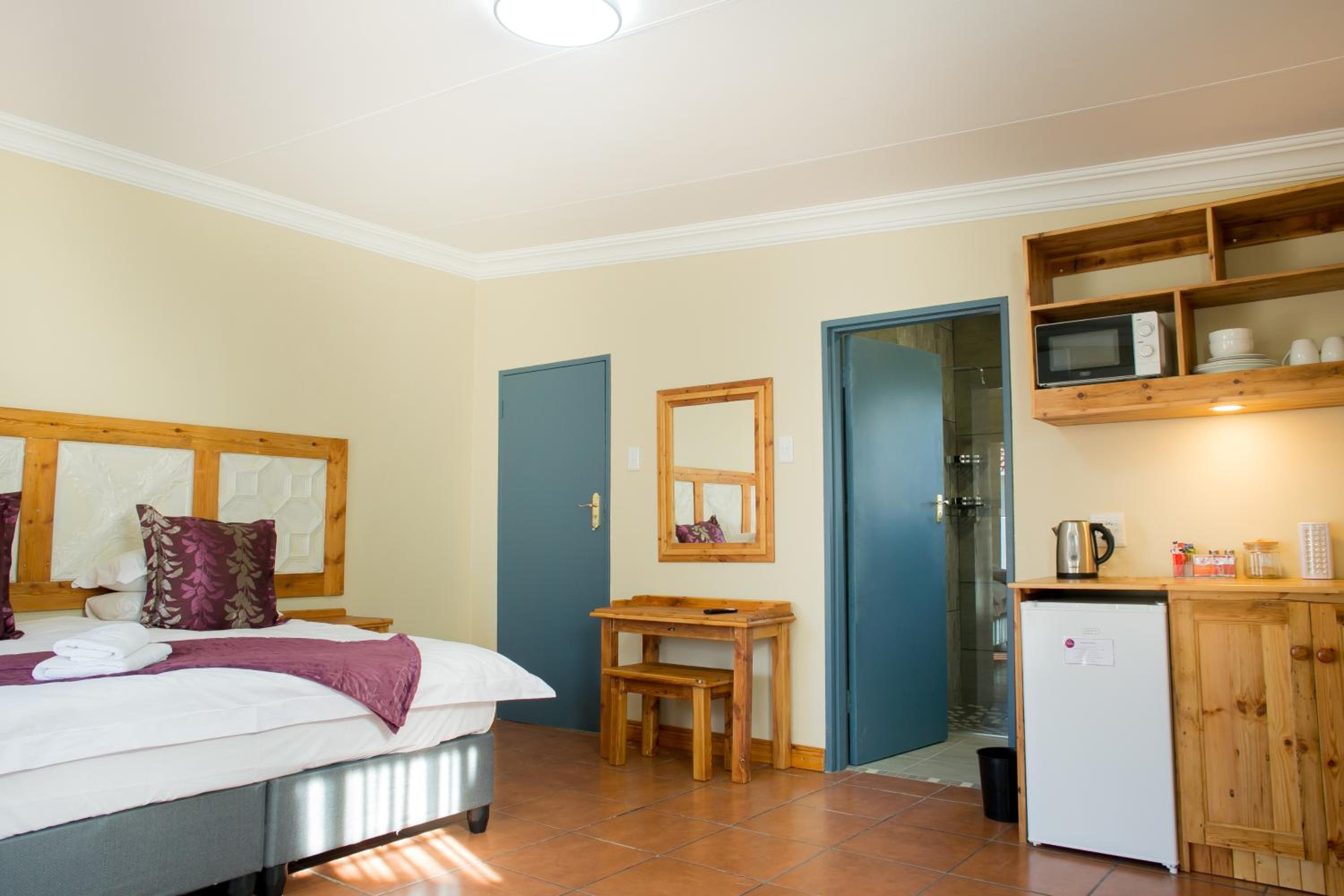 Deluxe King Room photo 3