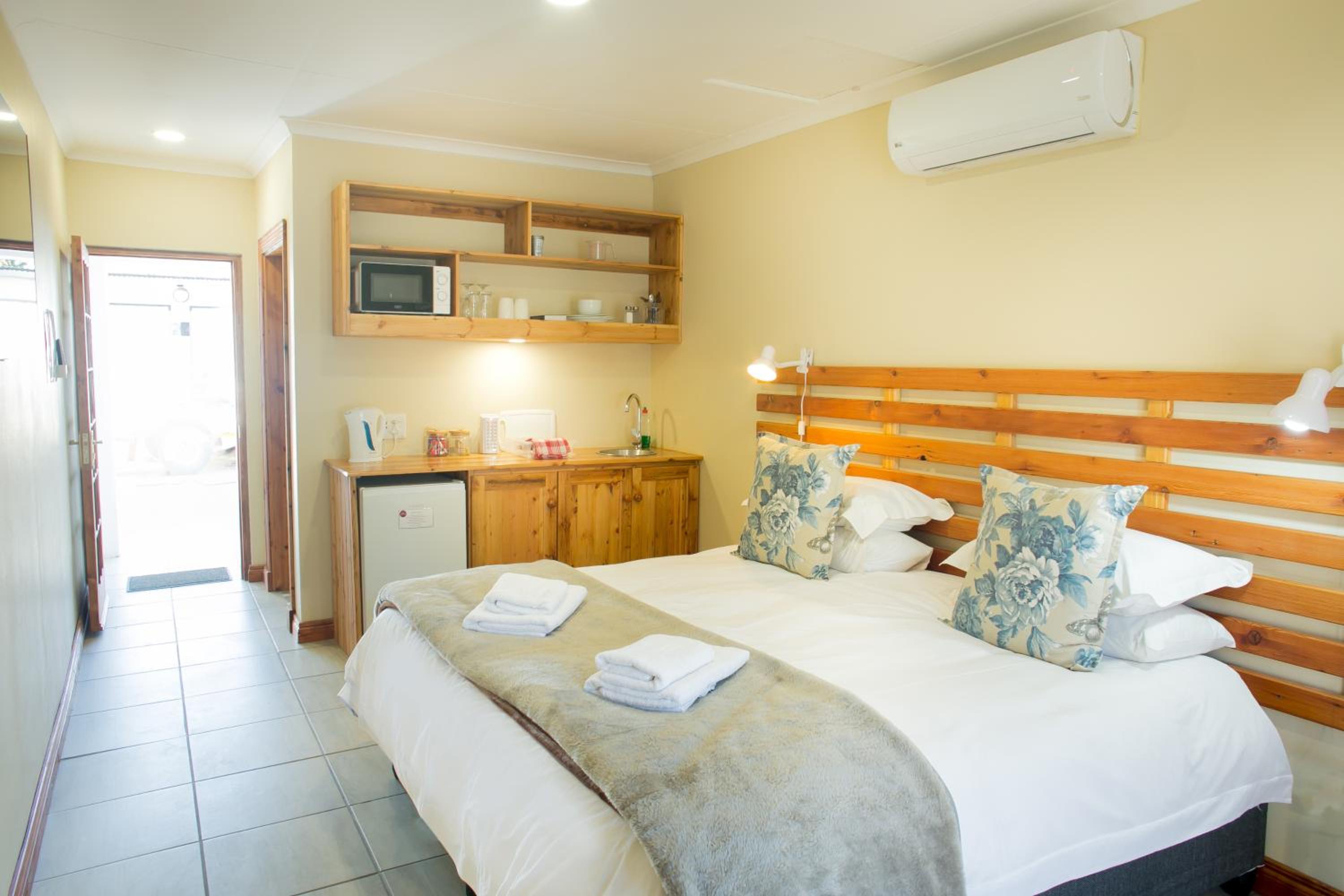 Luxury King Room photo 1