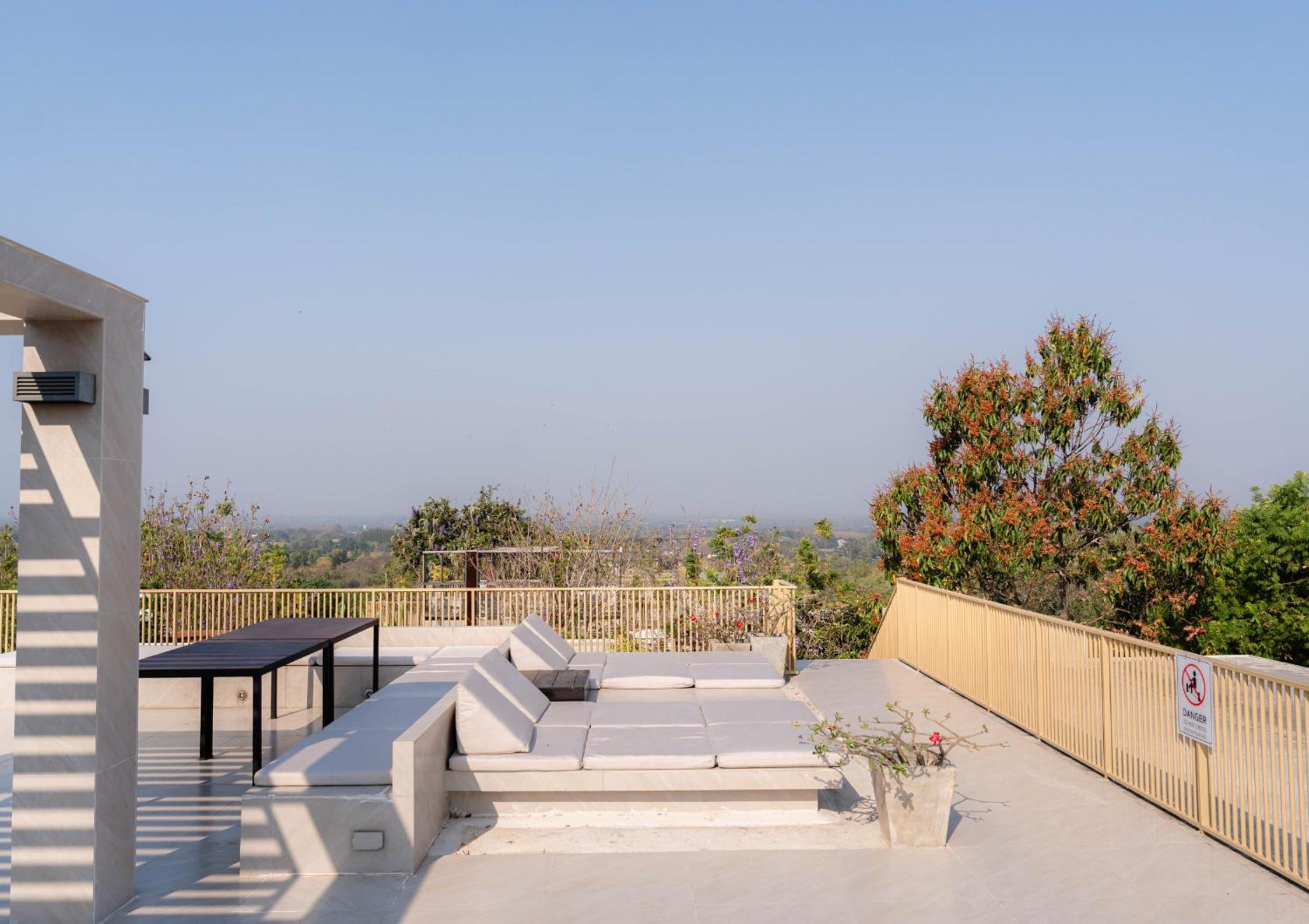 Two Bedrooms Pool Villa with with Temperature-Controlled Pool photo 2