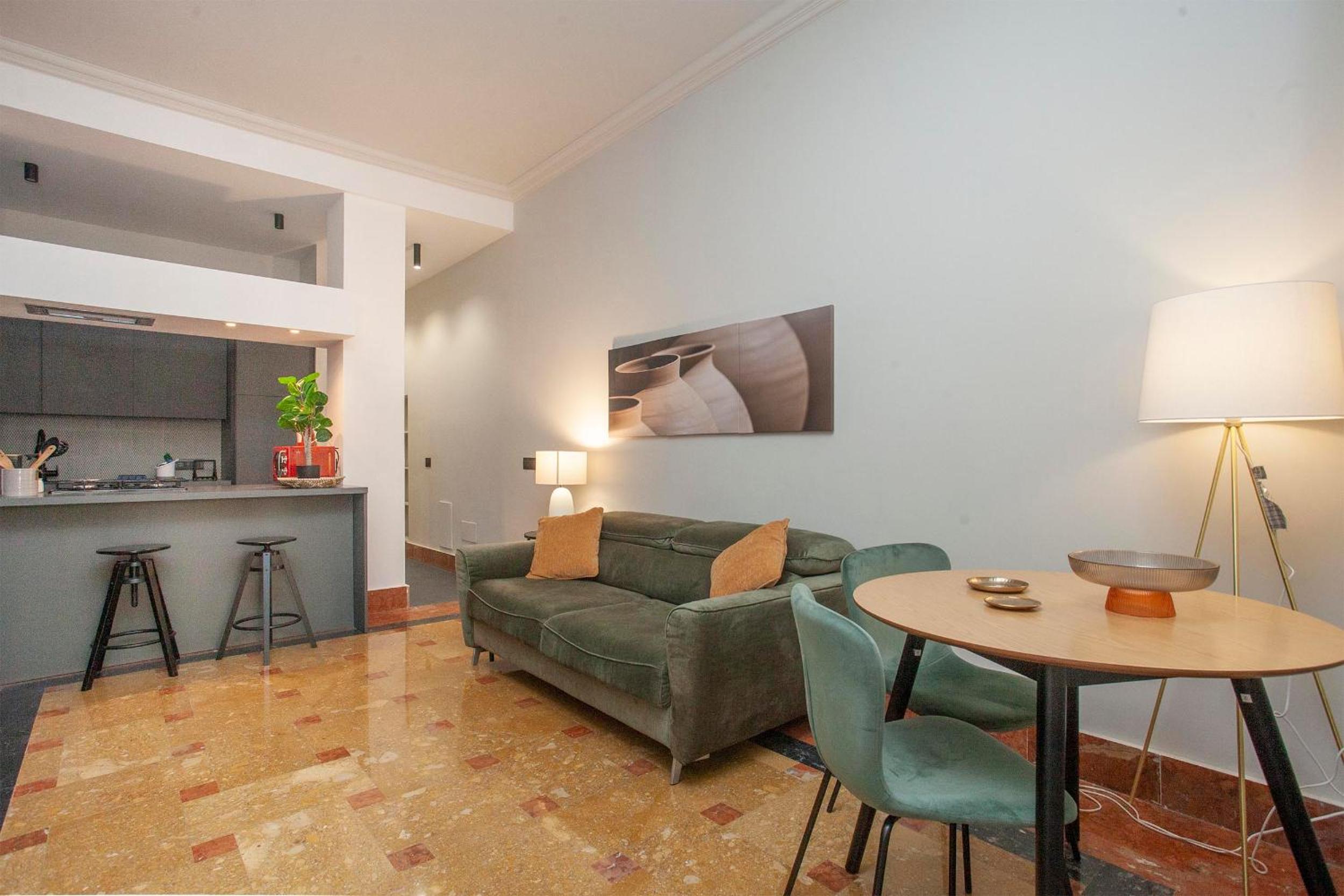 One-Bedroom Apartment