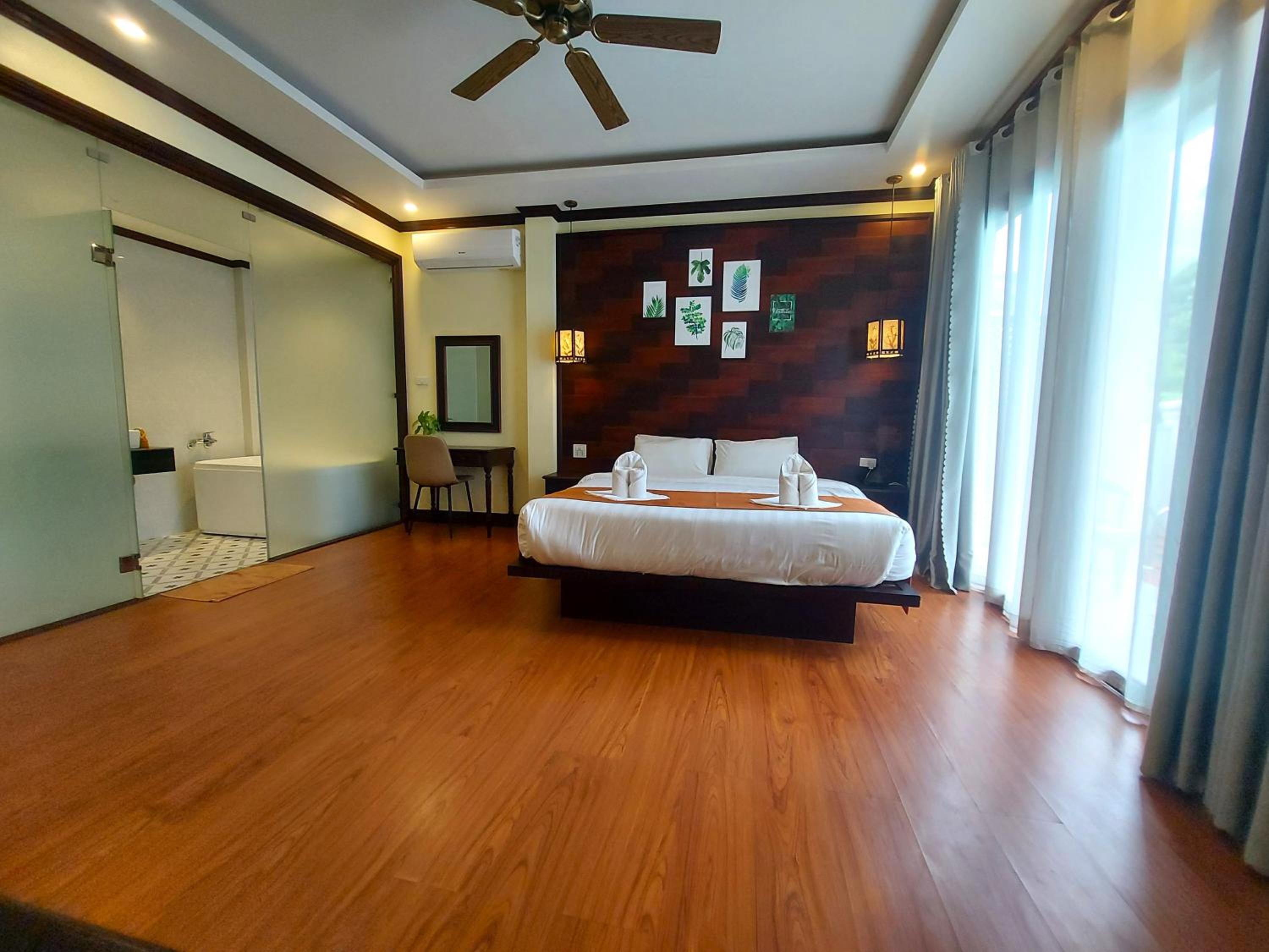 King Room With Pool View photo 1