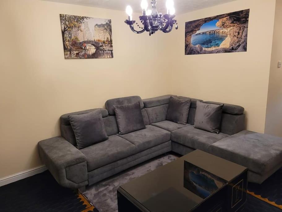Two-Bedroom House photo 2