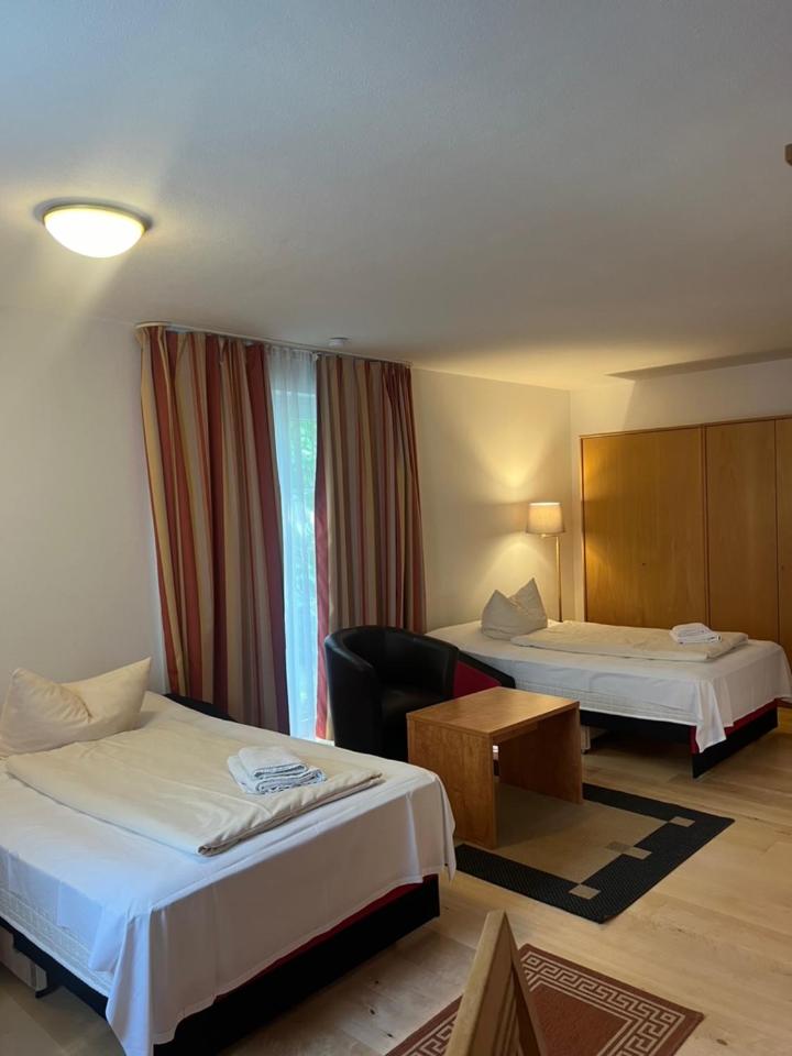One-Bedroom Apartment (6 Adults) - Photo 3
