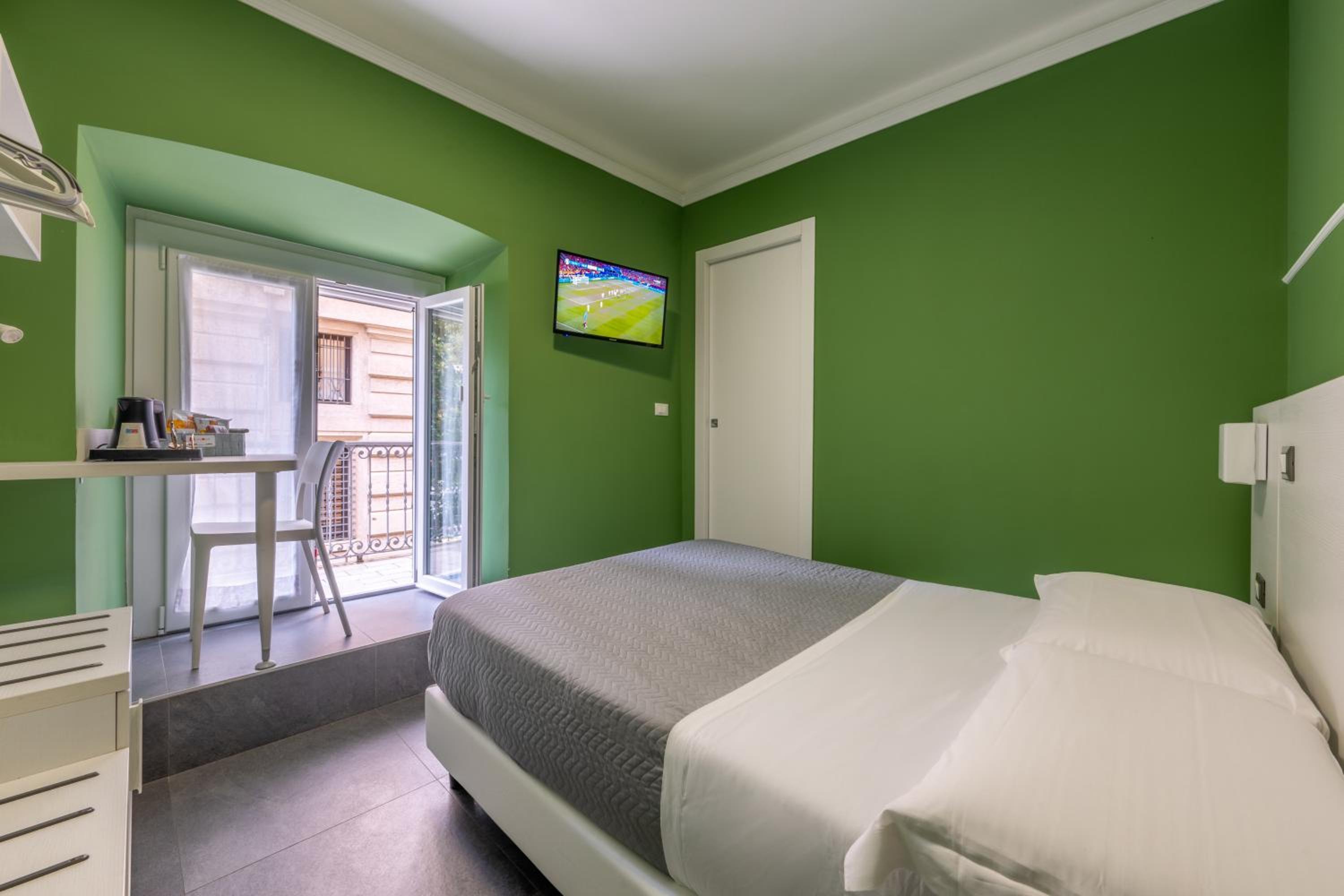 Small Double Room photo 3