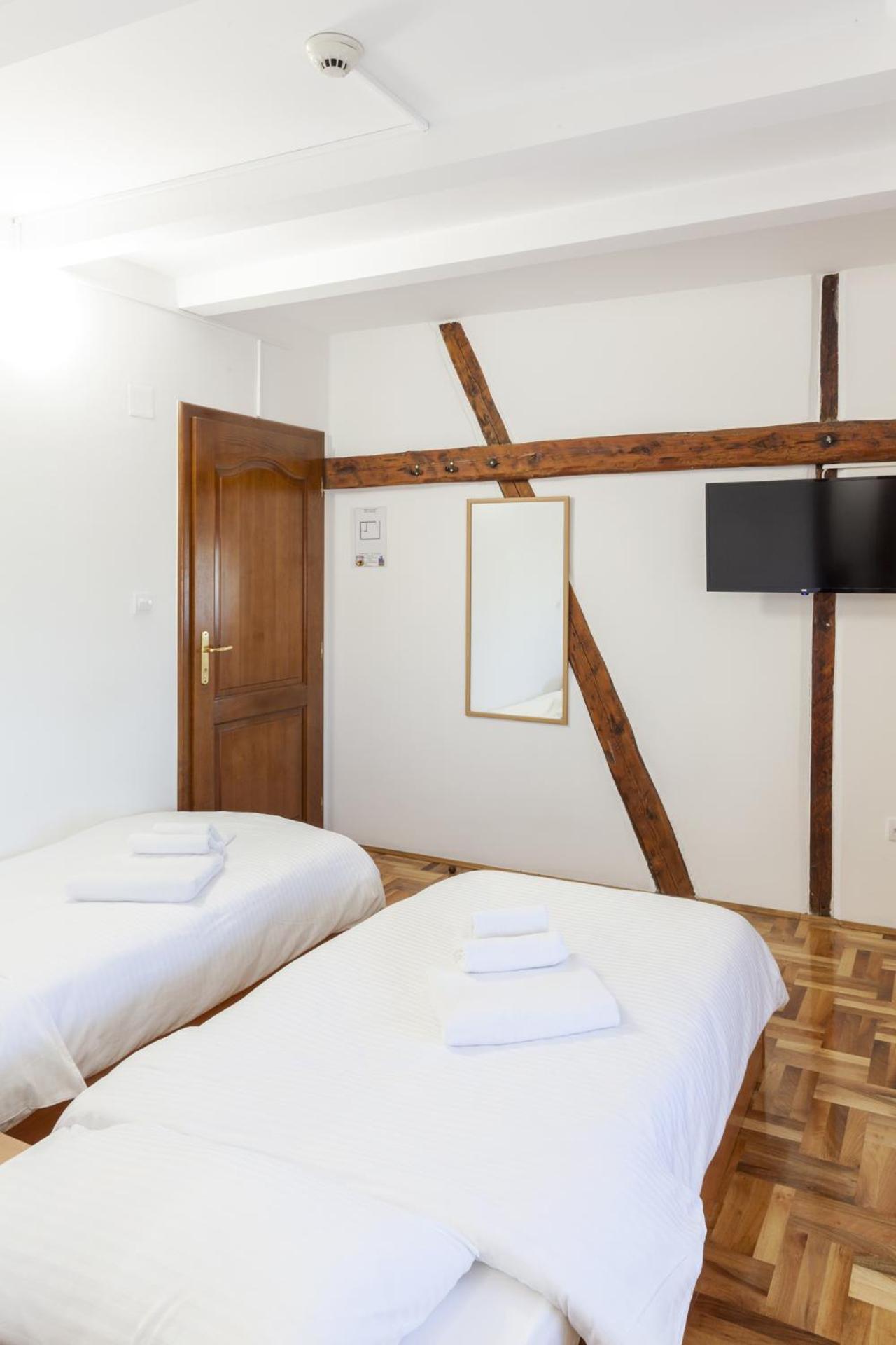 Twin Room photo 2
